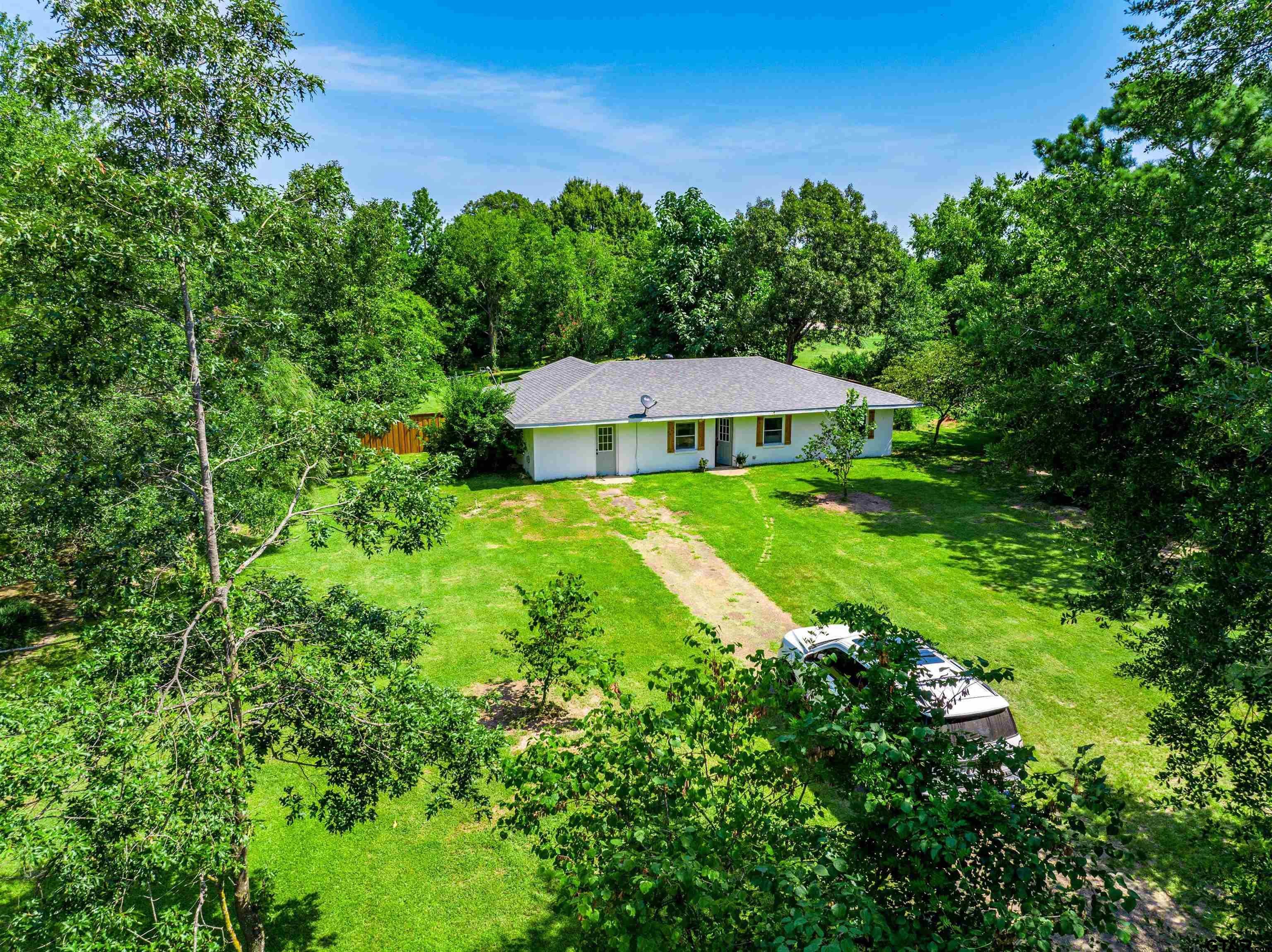 131 County Road 1850 Property Photo 2