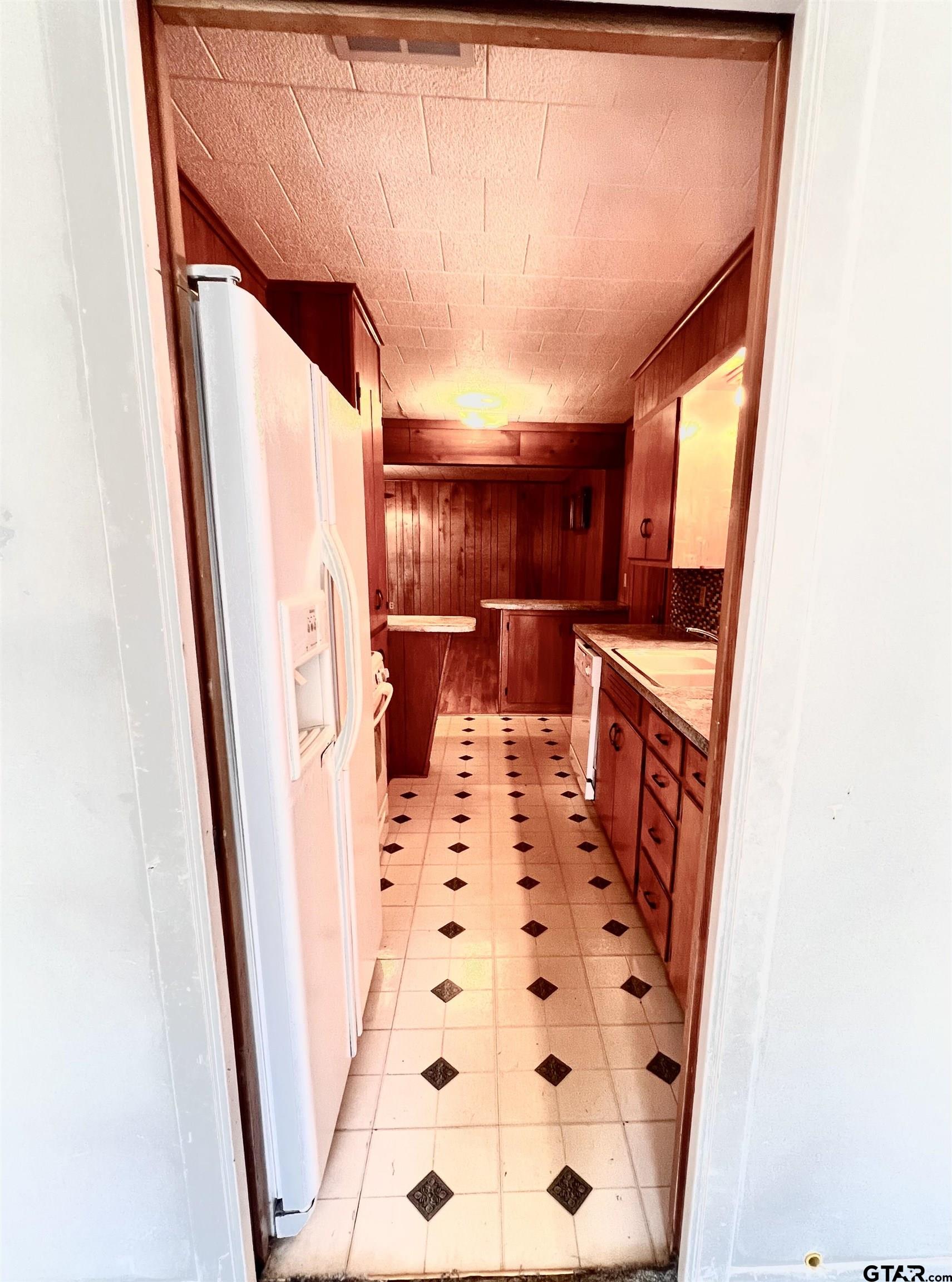 2505 Redbud St Property Photo 20