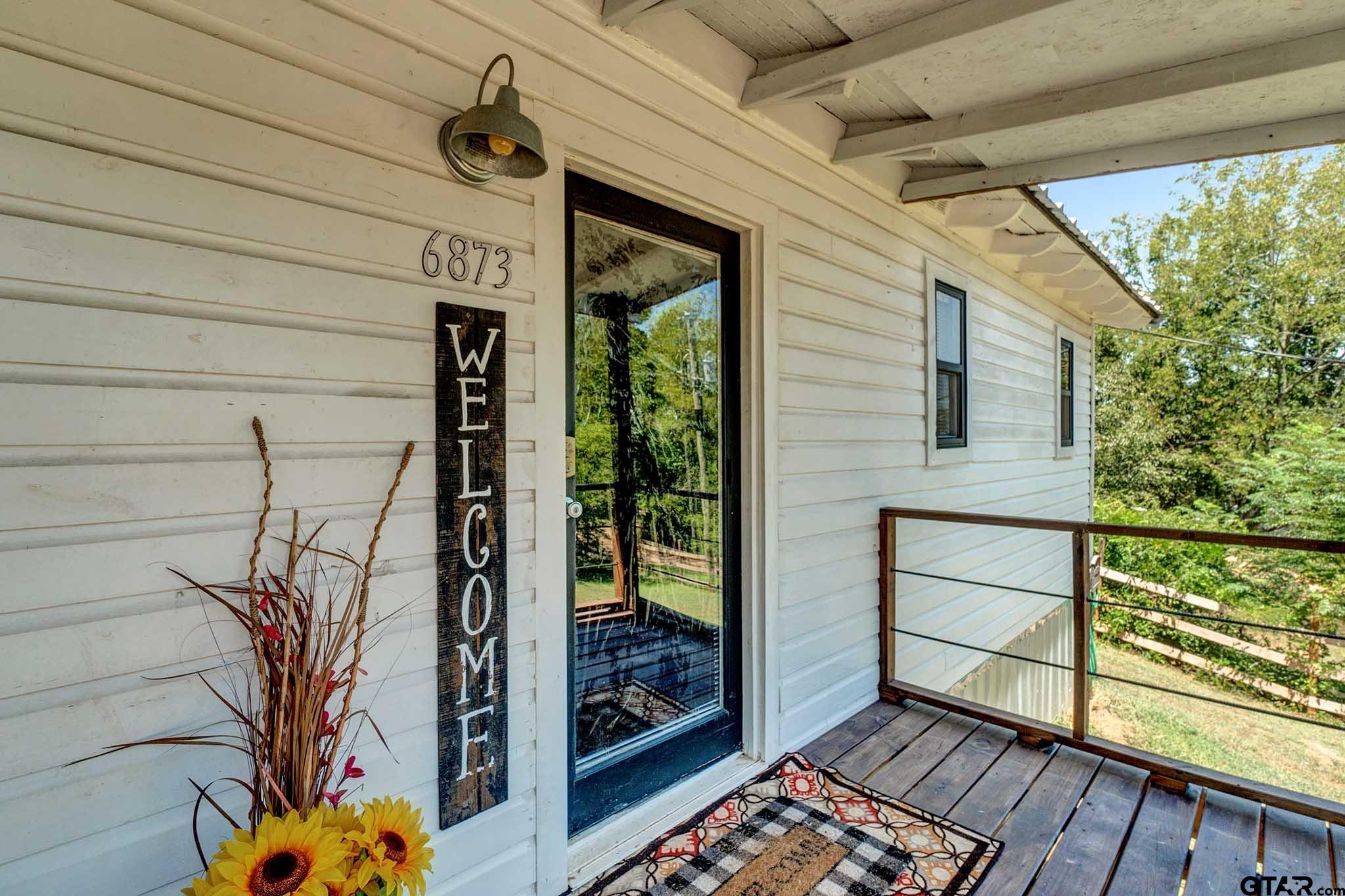 6873 Hydrangea Road Property Photo 3