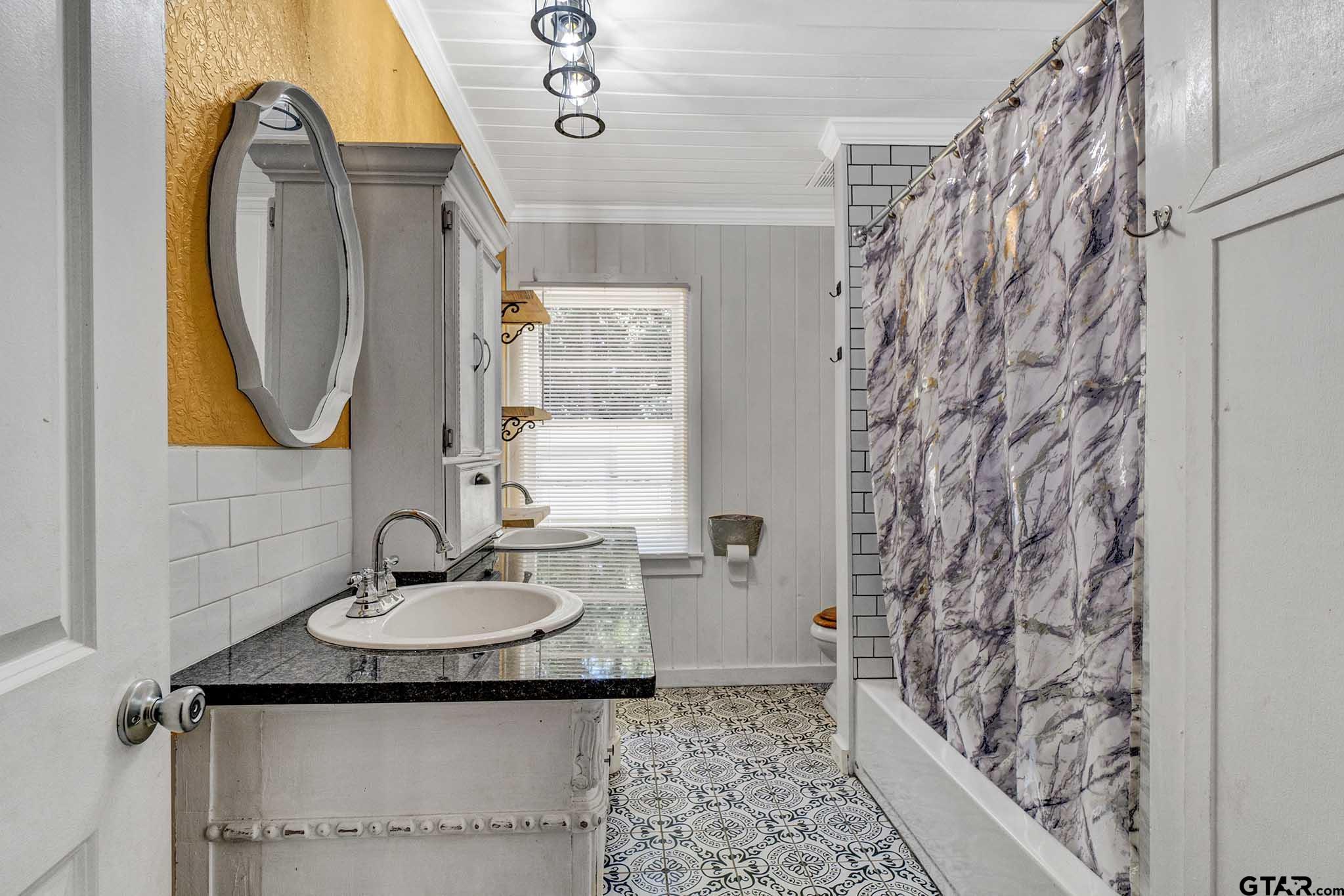 6873 Hydrangea Road Property Photo 12