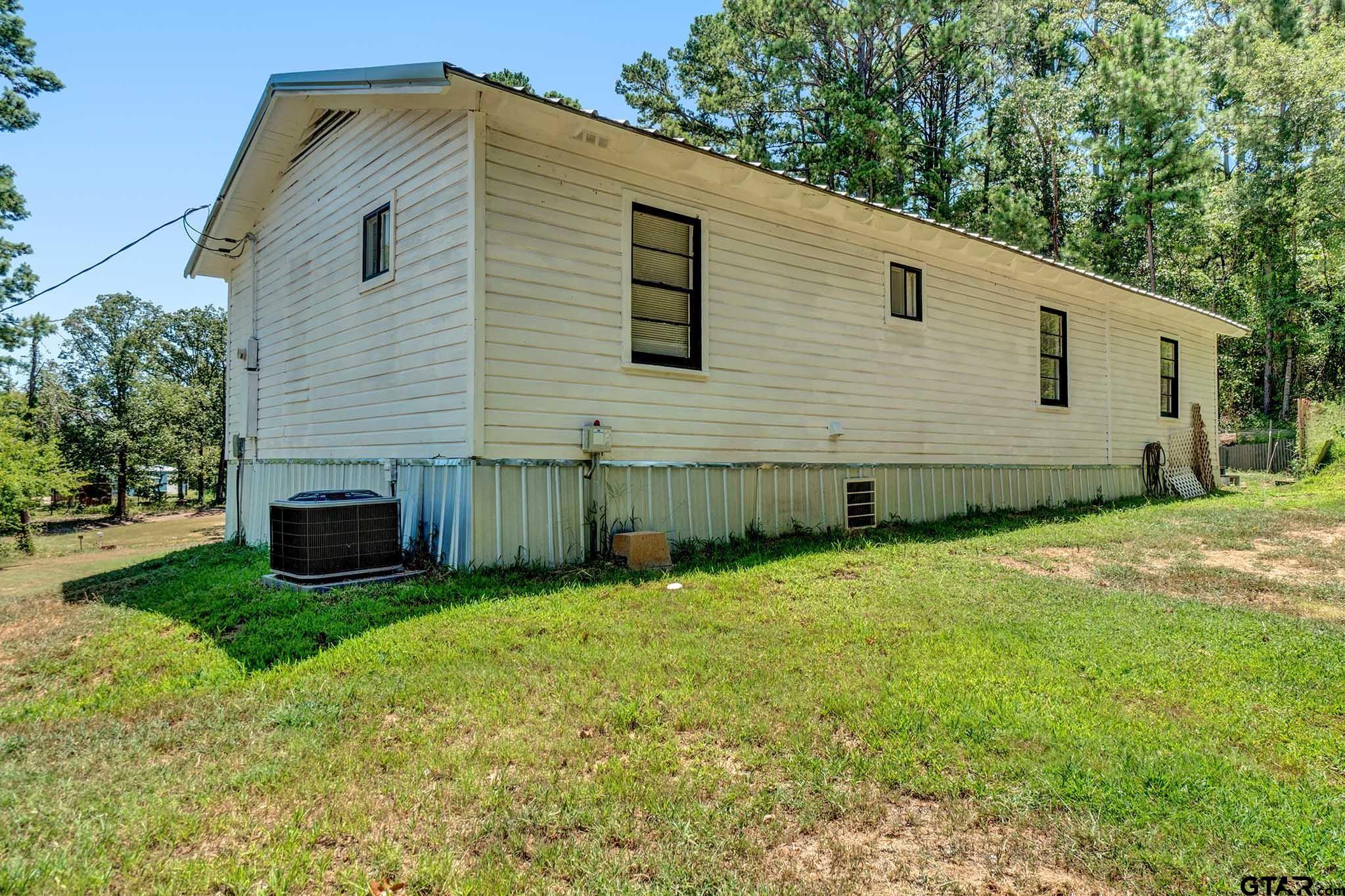 6873 Hydrangea Road Property Photo 16