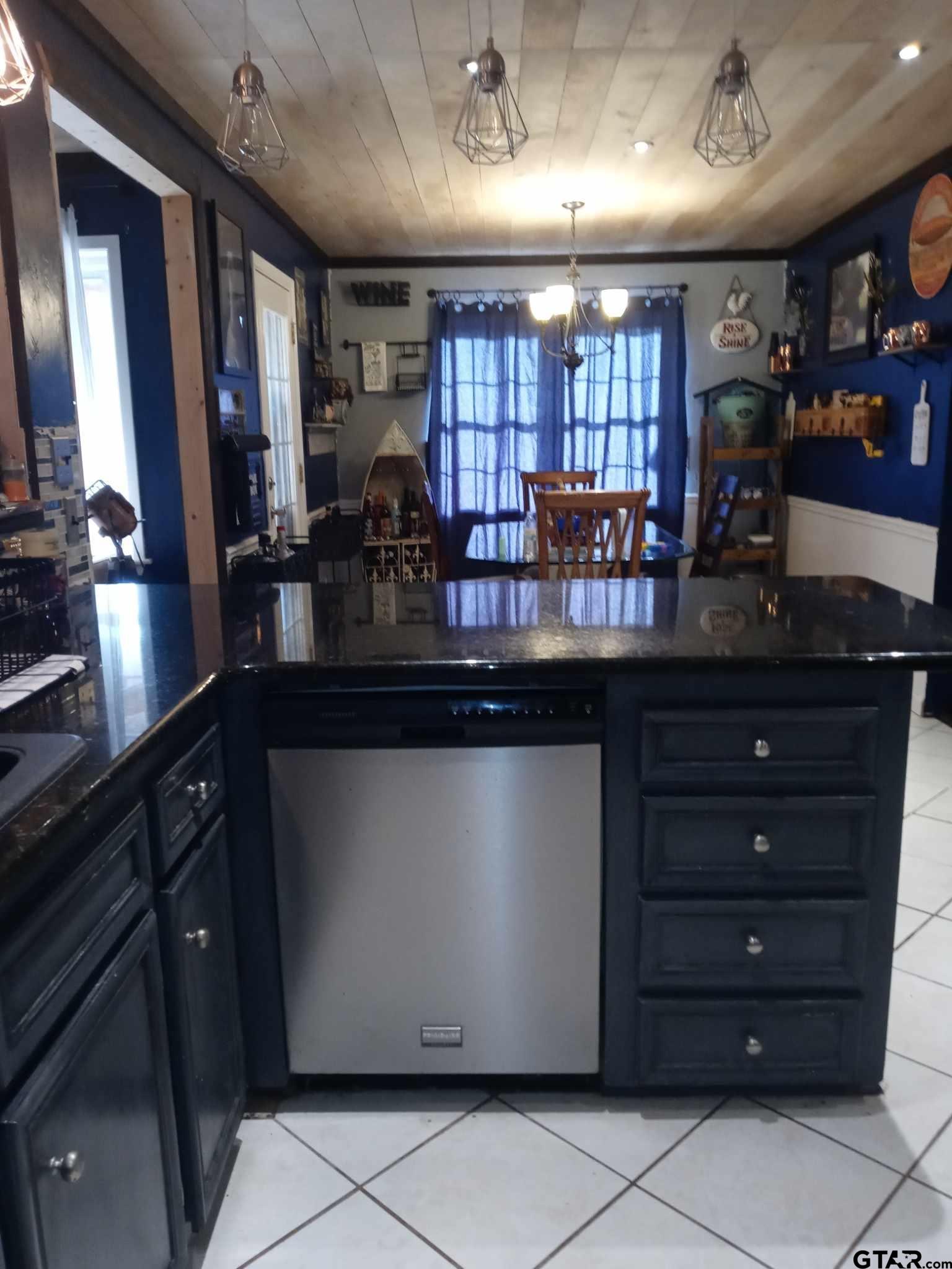 3407 Harwood Dr Property Photo 2