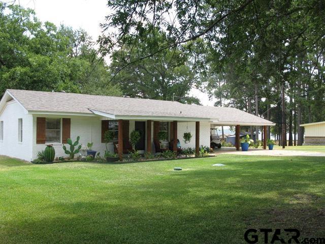 2328 Royal Dr East Property Photo 1