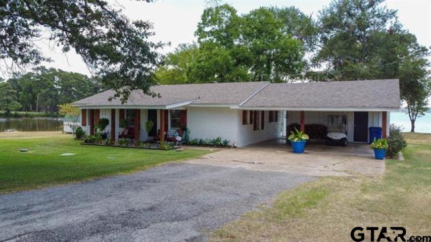 2328 Royal Dr East Property Photo 4