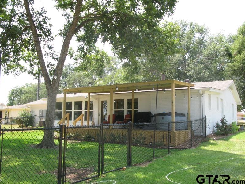 2328 Royal Dr East Property Photo 19