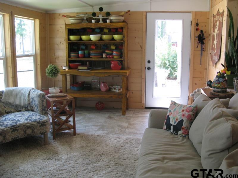 2328 Royal Dr East Property Photo 37