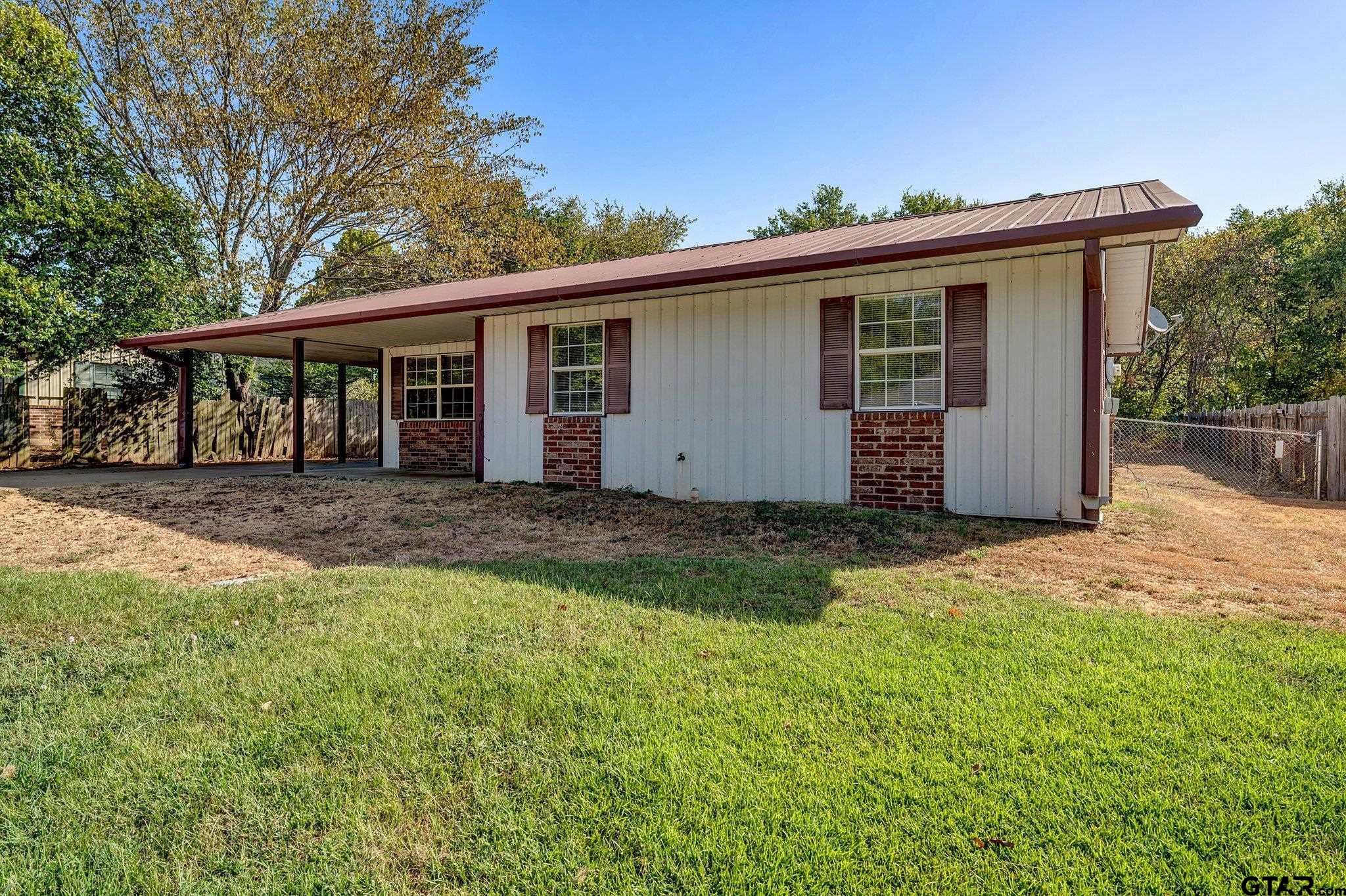 403 Sanders Street Property Photo 1