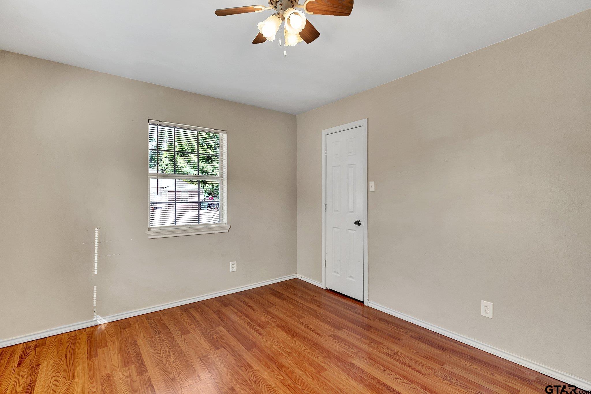 403 Sanders Street Property Photo 13