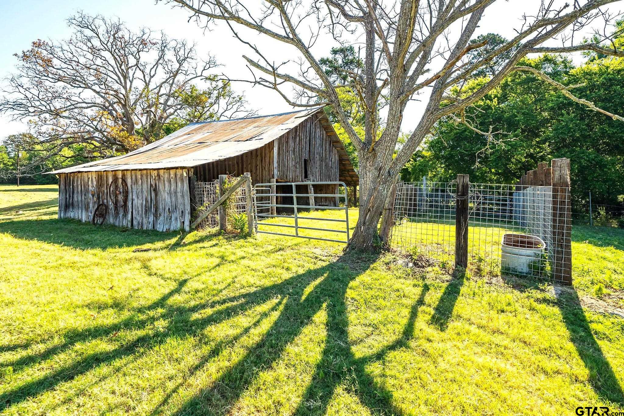 22892 Cr 251 Property Photo 33