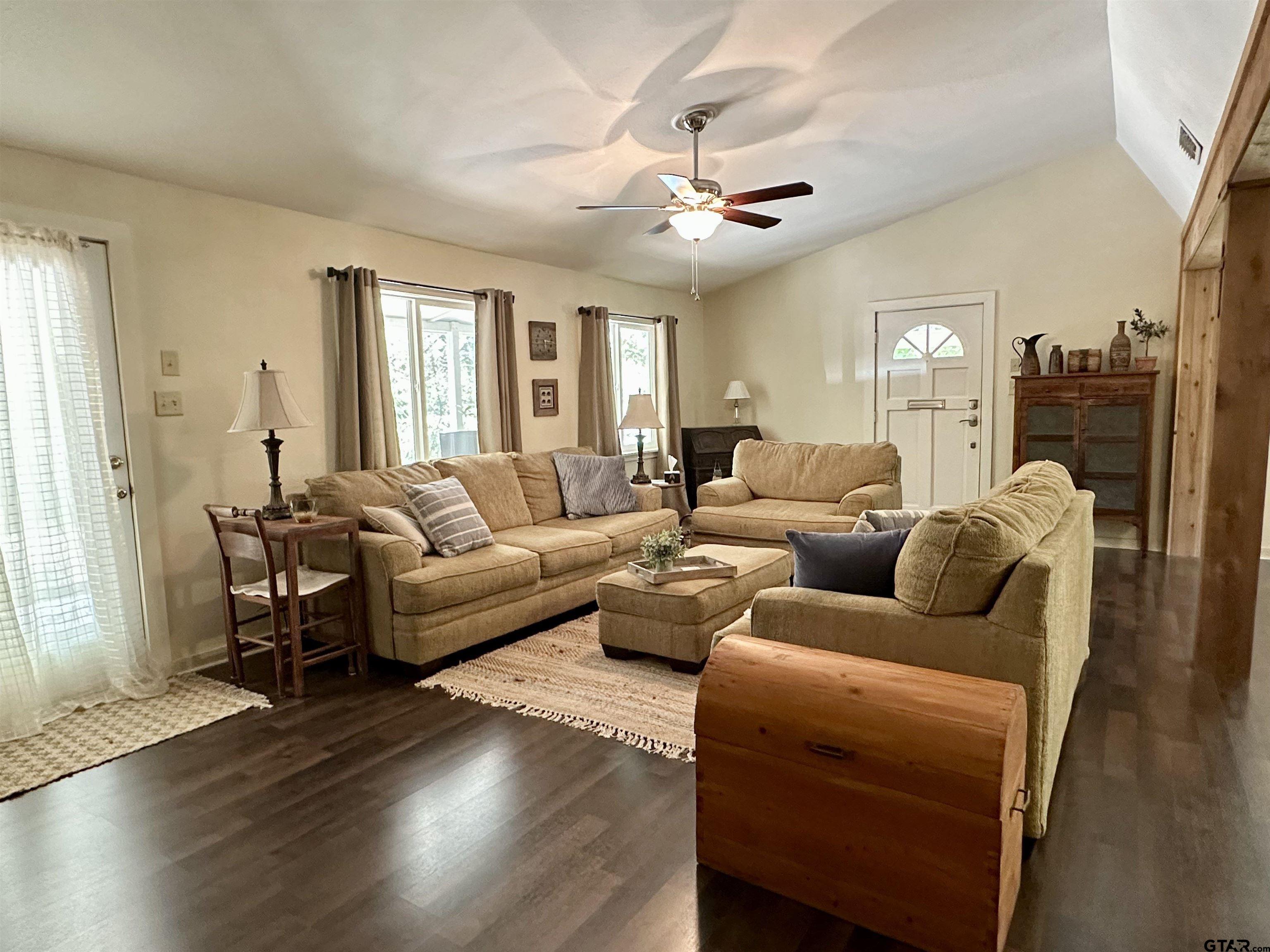 11955 Fm 724 Property Photo 2