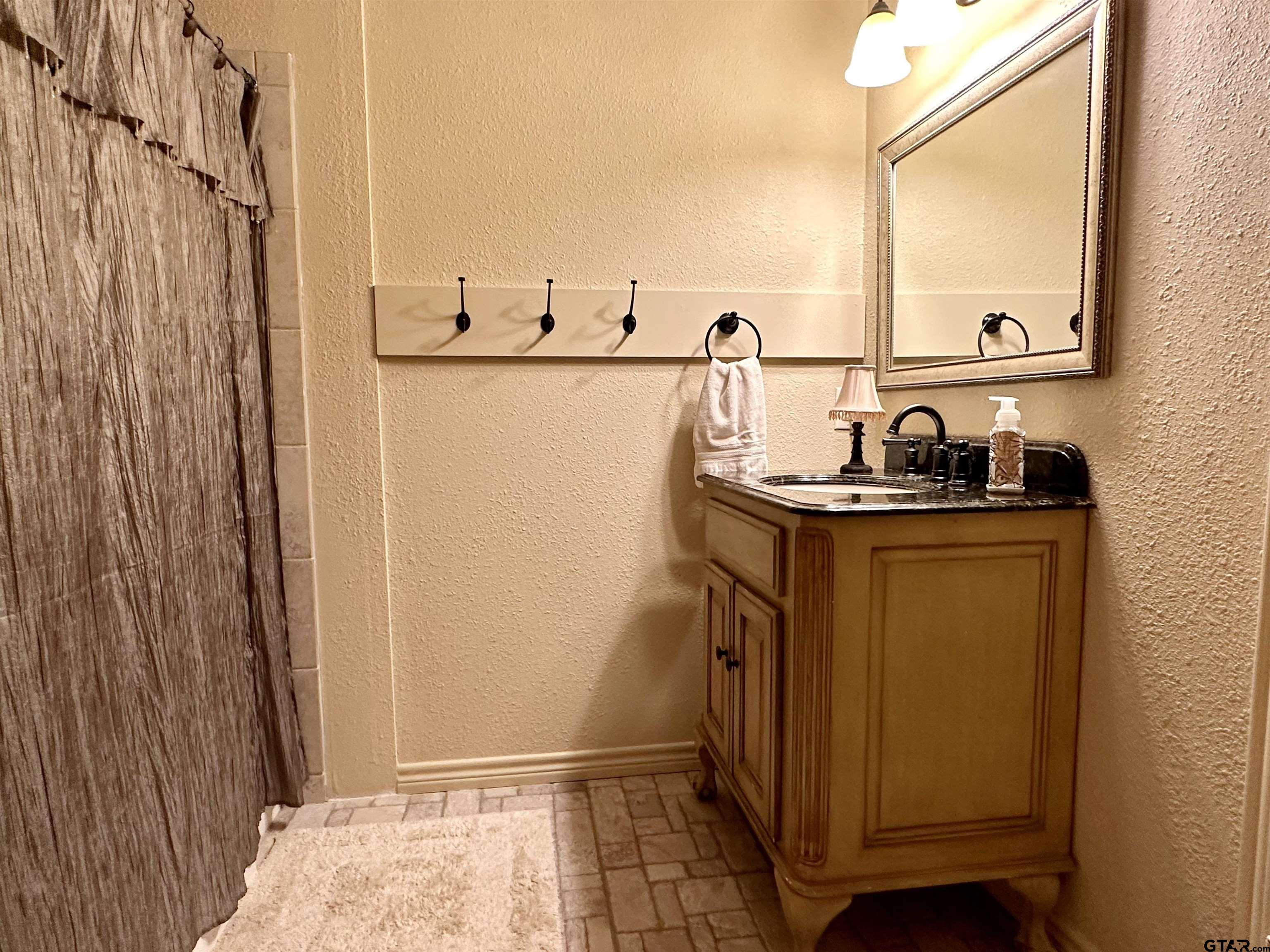 11955 Fm 724 Property Photo 24