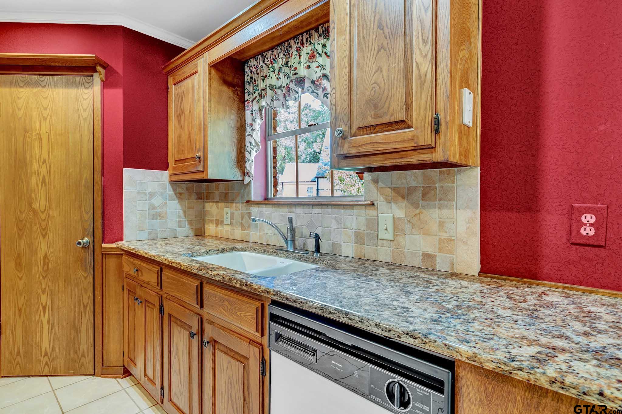4816 Inverness Drive Property Photo 10