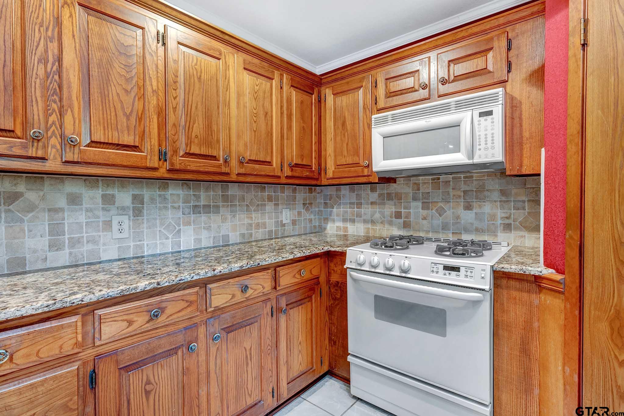 4816 Inverness Drive Property Photo 11