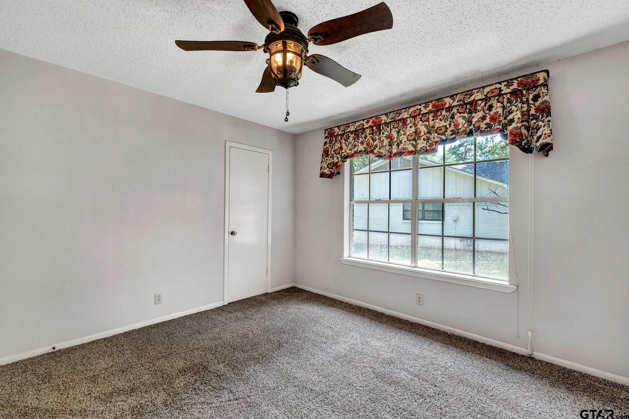 4816 Inverness Drive Property Photo 19