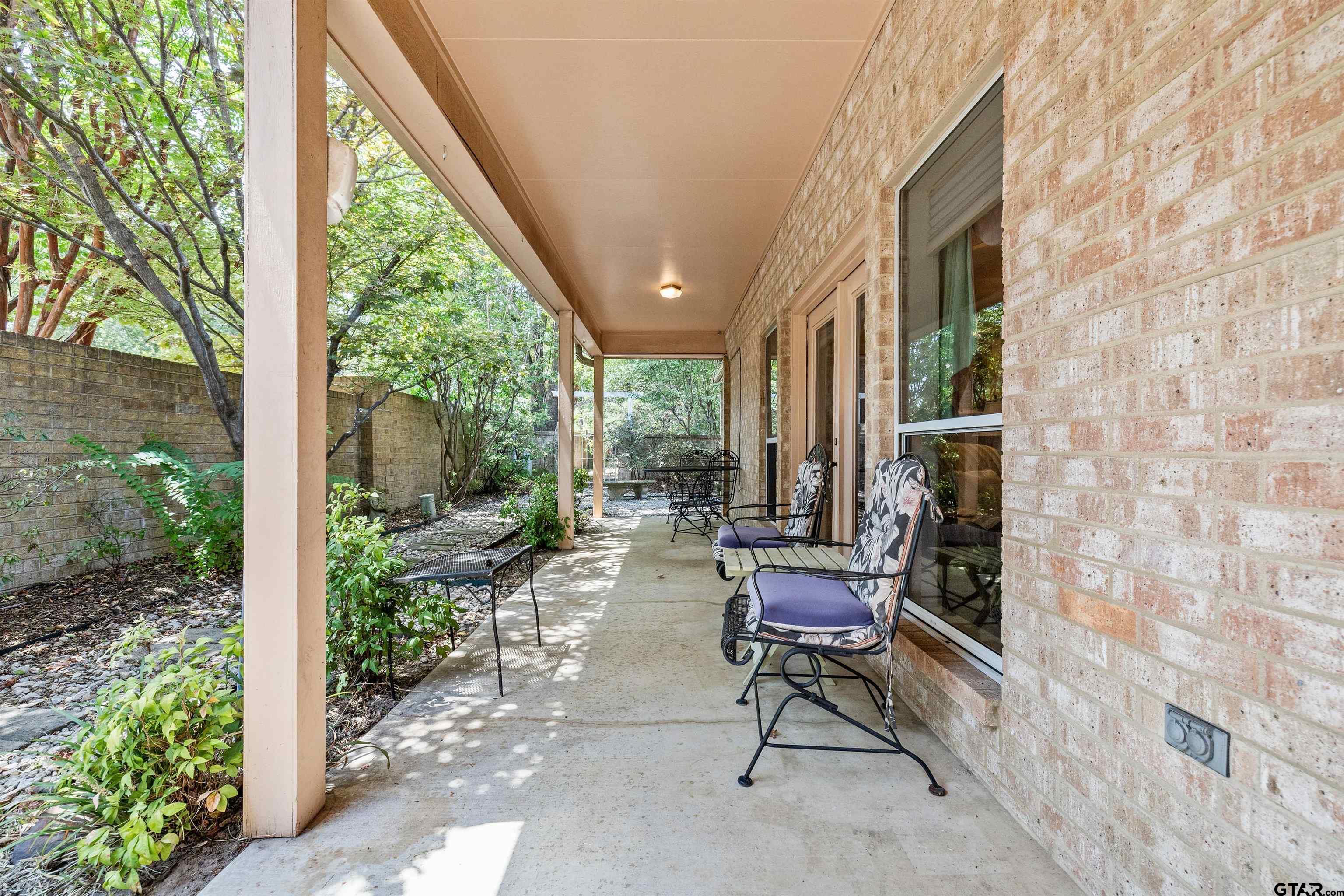 819 Ashford Ct. Property Photo 30
