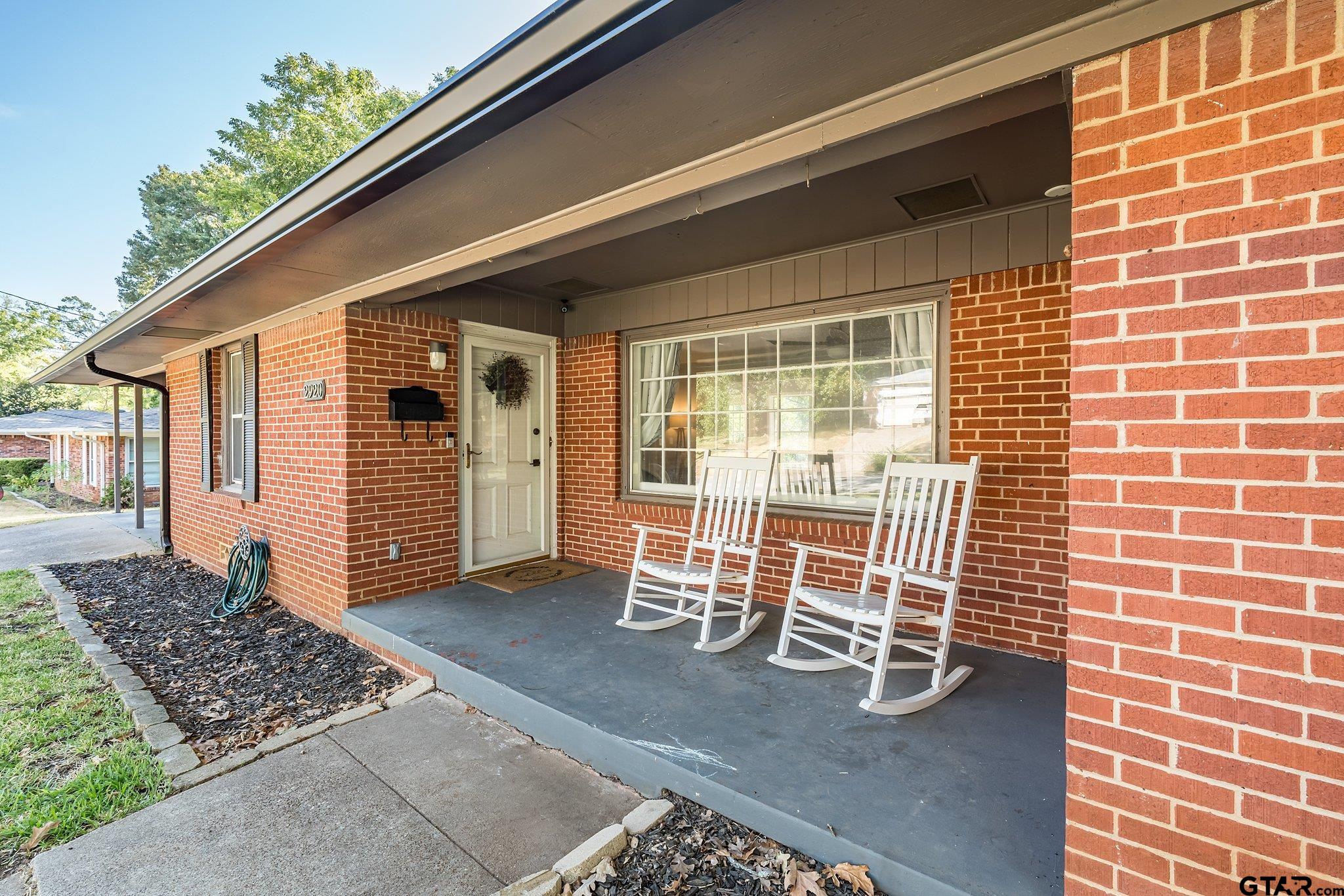 2920 Birdwell Drive Property Photo 1
