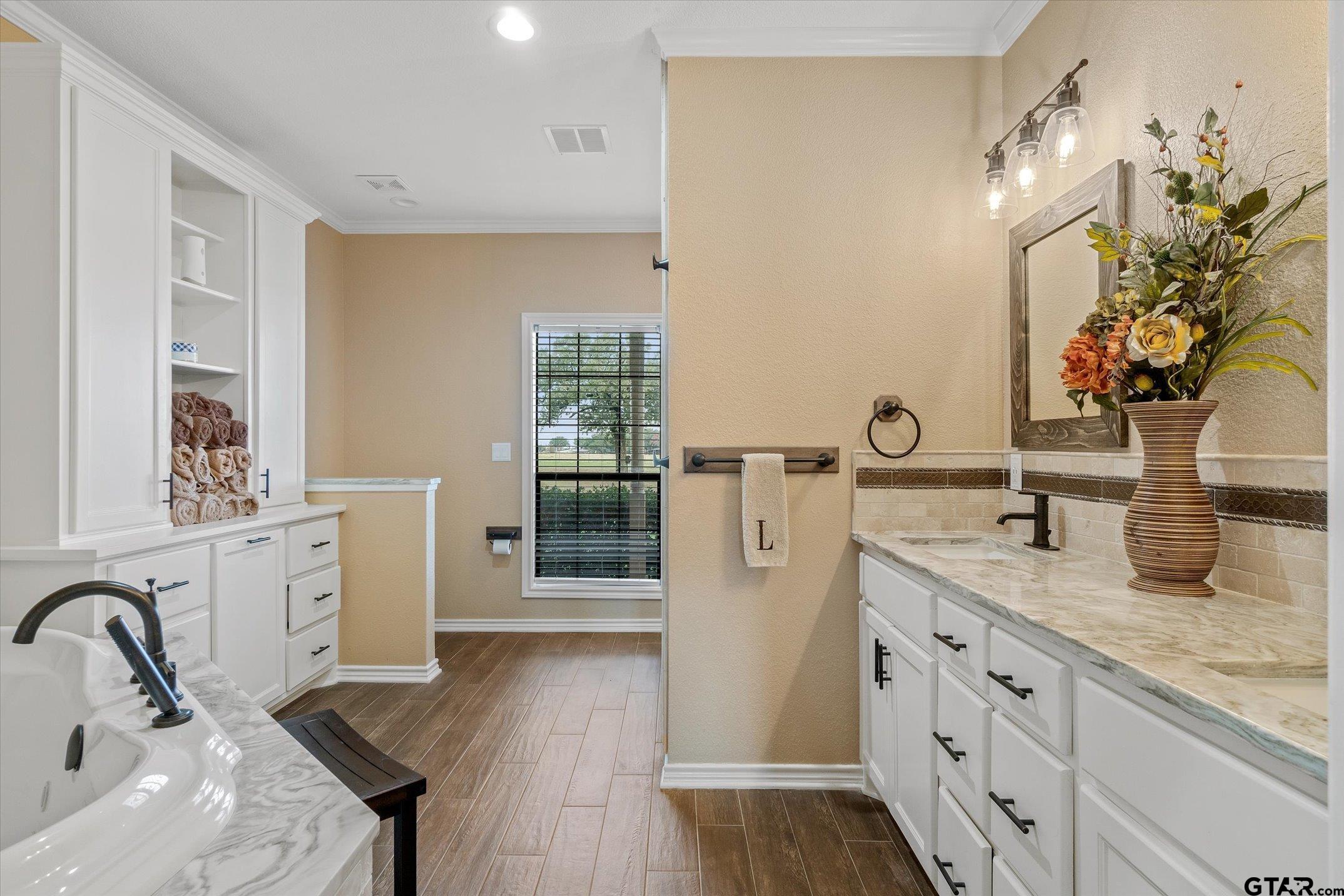 27555 Fm 47 Property Photo 21