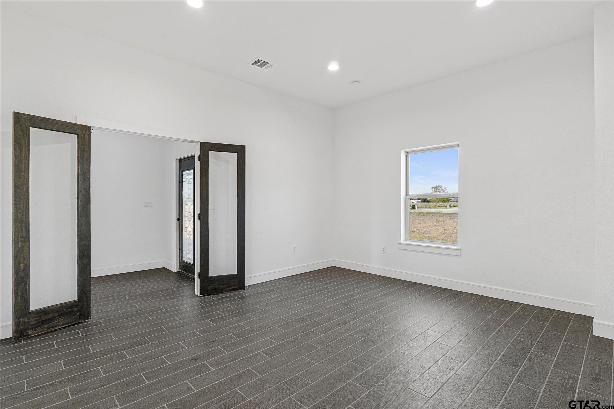 1396 Deerfield Drive Property Photo 6
