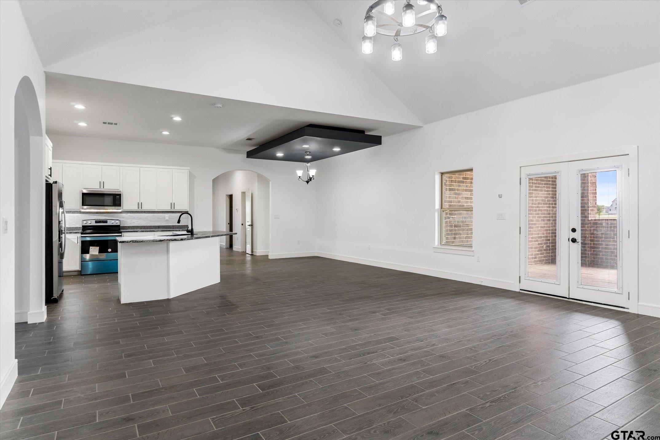 1396 Deerfield Drive Property Photo 8
