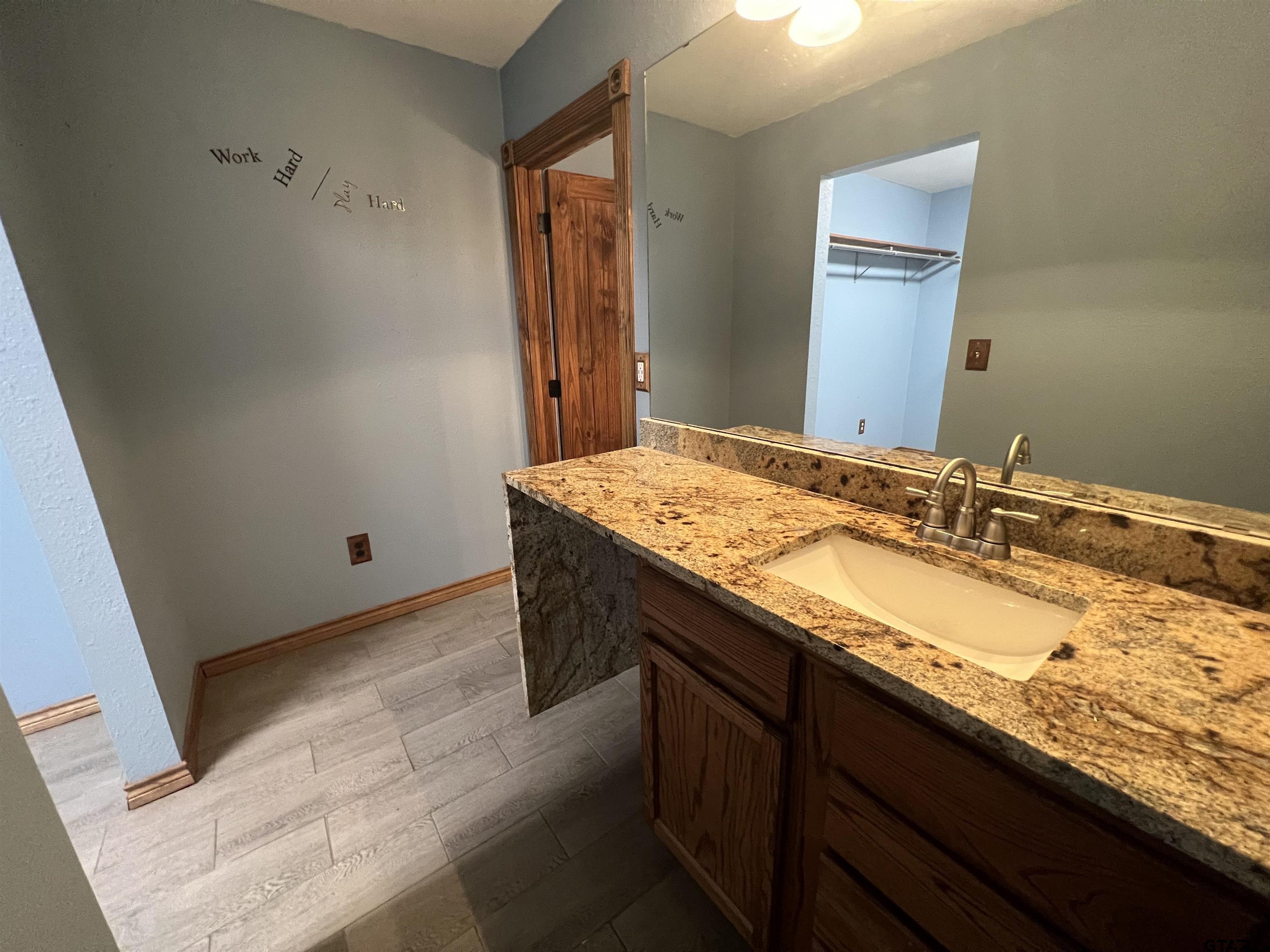 17415 County Road 1263 Property Photo 11