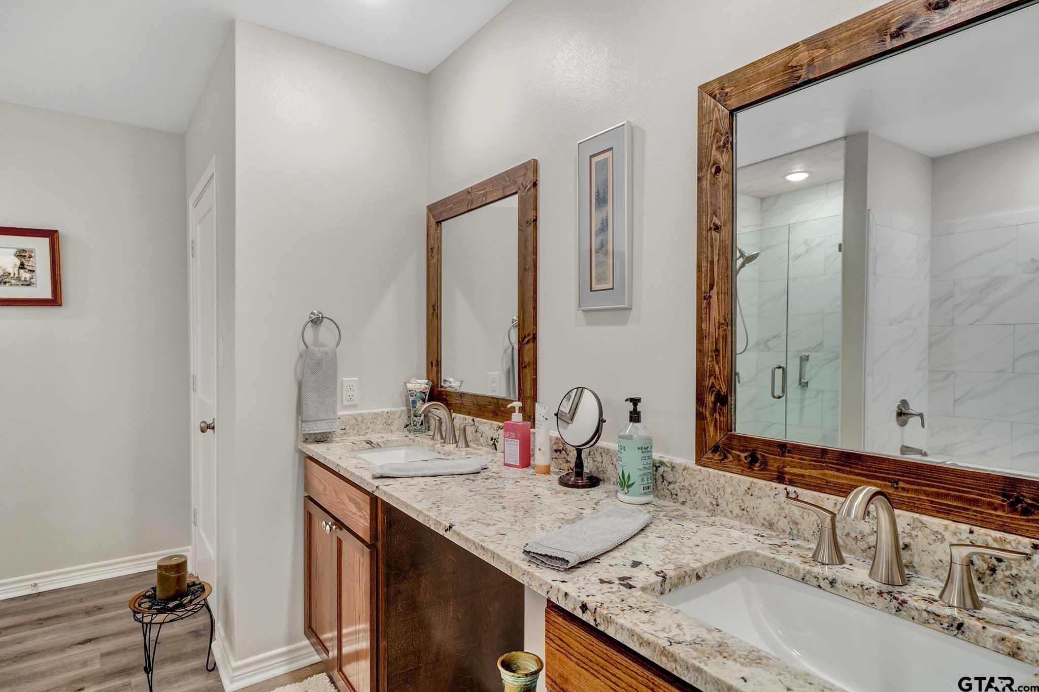 403 Caroline Ln. Property Photo 14