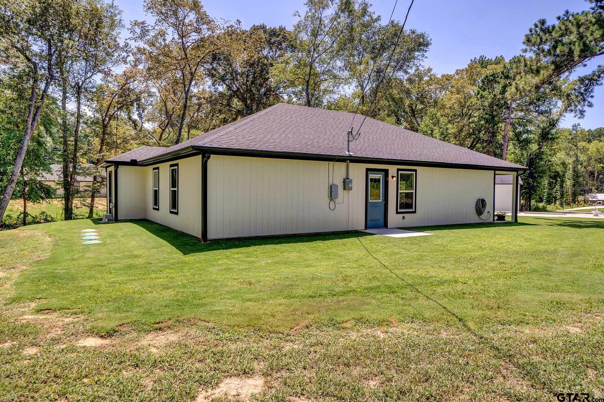 403 Caroline Ln. Property Photo 22