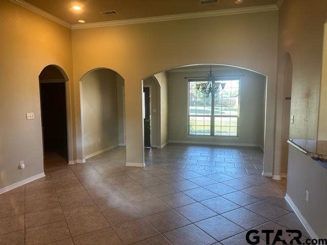 652 Princess Place Property Photo 3