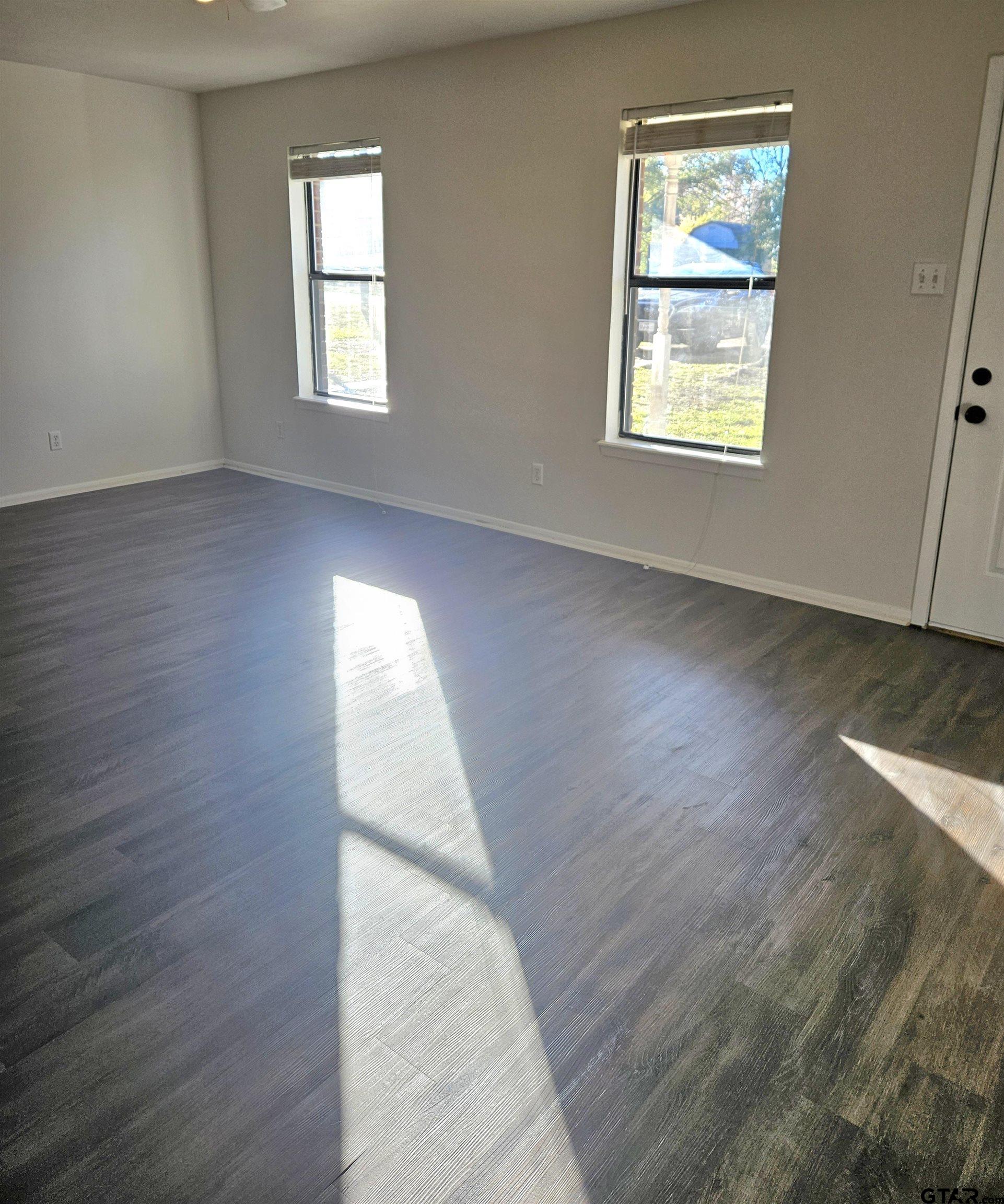 10889 Cr 1282 Property Photo 5