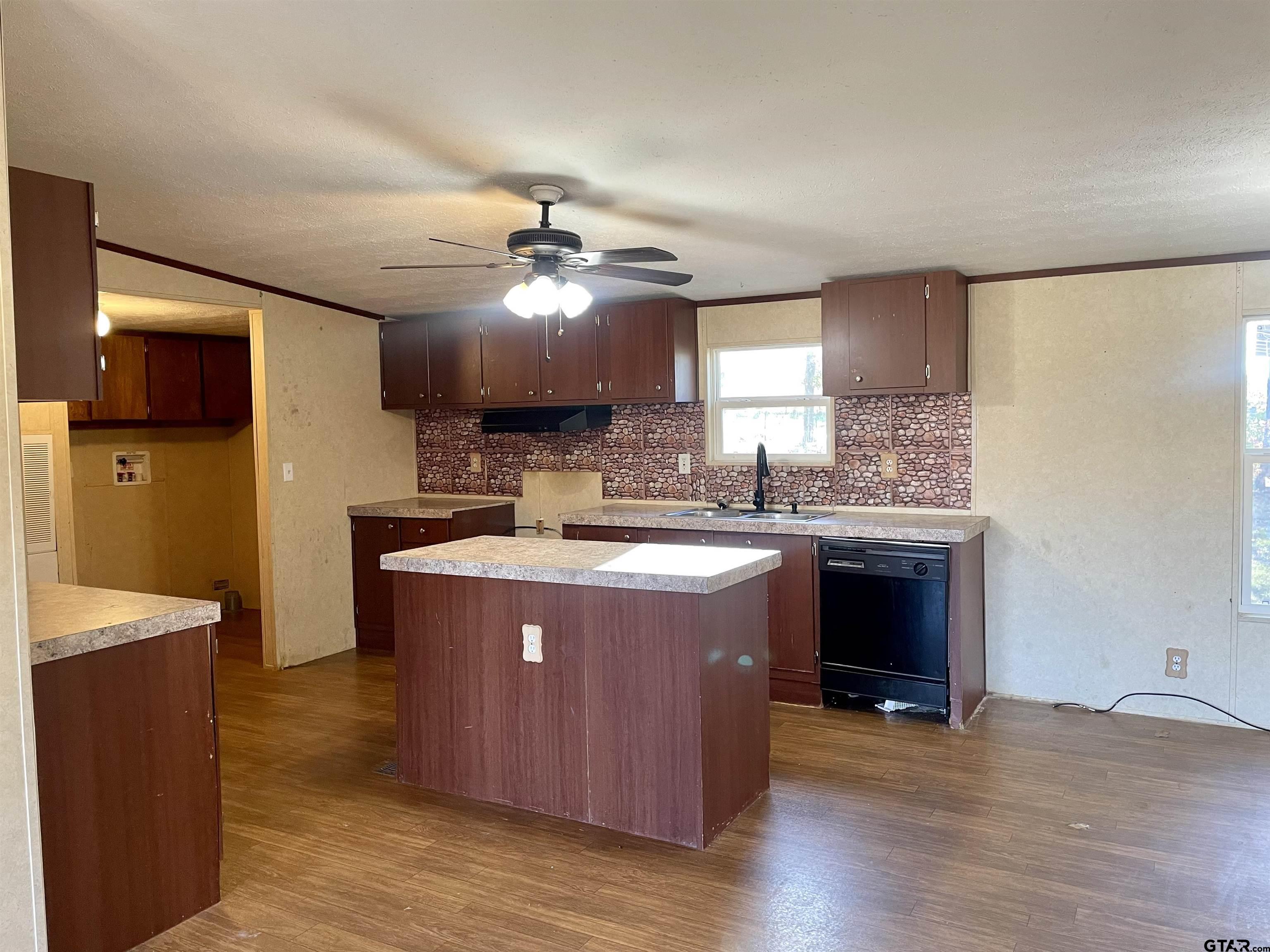 18160 Cr 4225 Property Photo 16