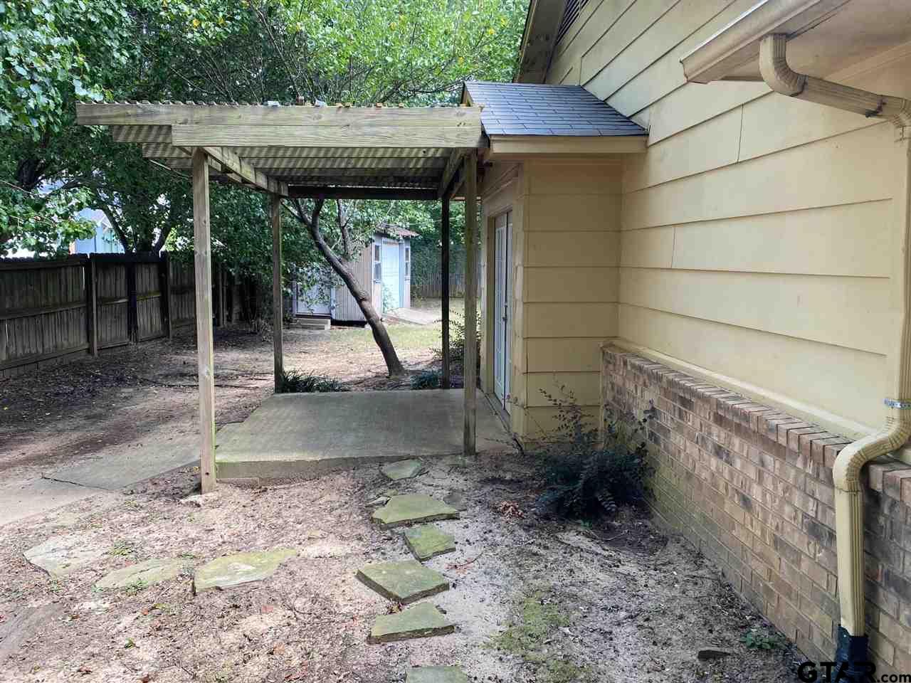 1617 Alamo Property Photo 2