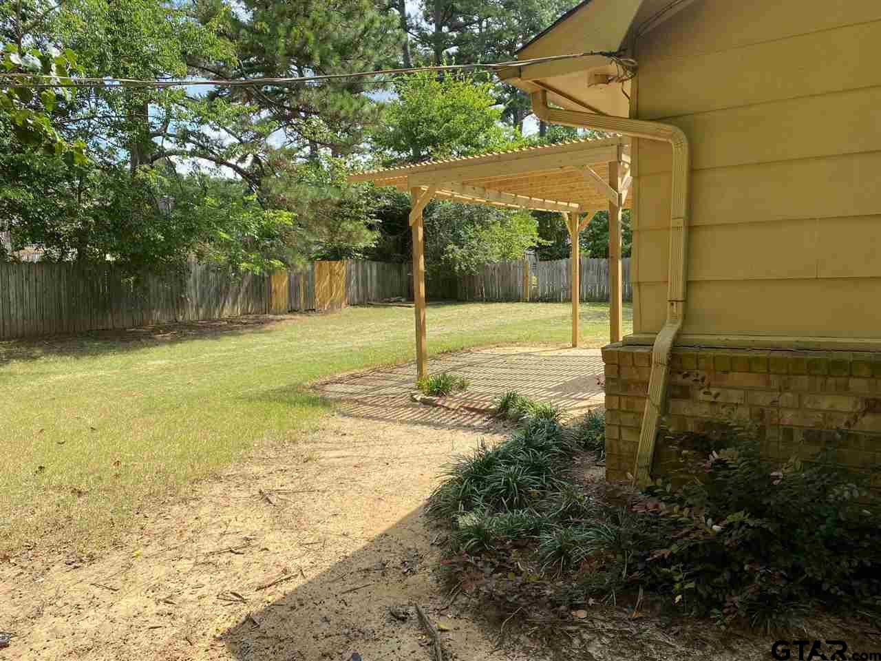 1617 Alamo Property Photo 3