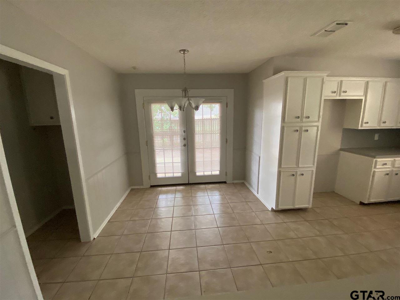 1617 Alamo Property Photo 9