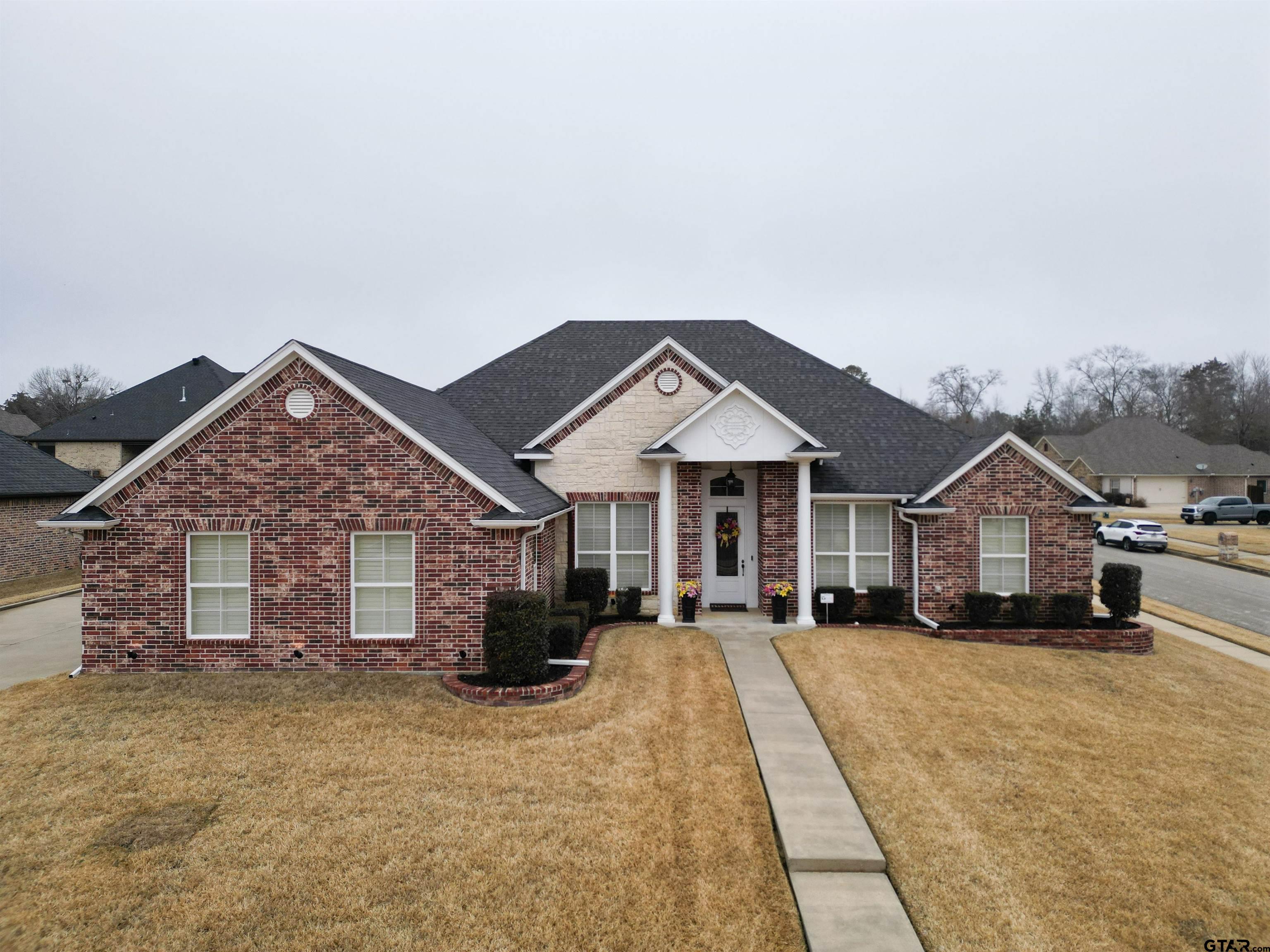 Picture of 1303 Fairfield Lane
