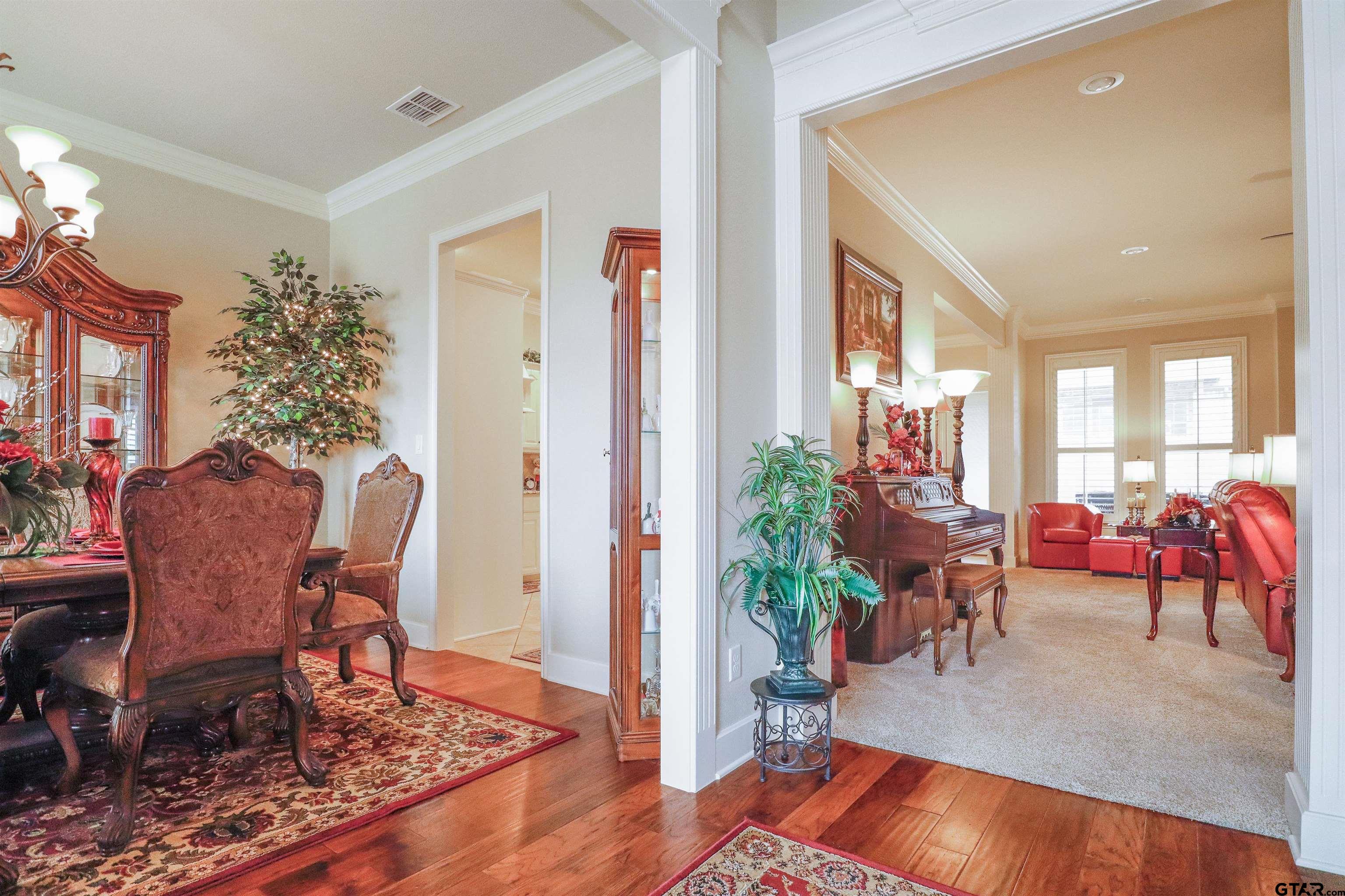 1303 Fairfield Lane Property Photo 4
