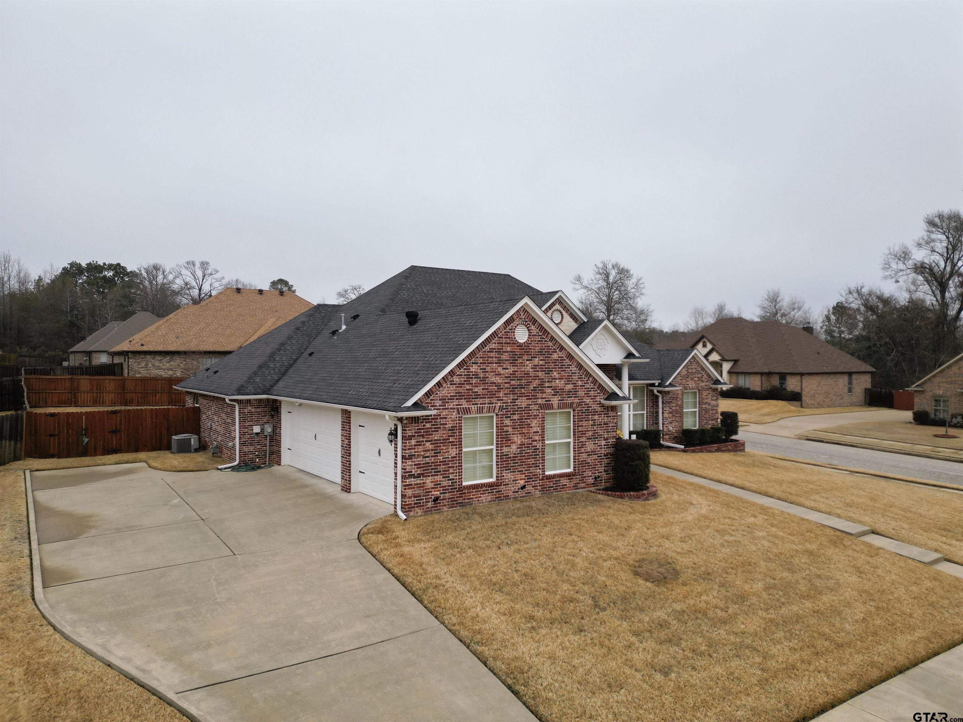 1303 Fairfield Lane Property Photo 39