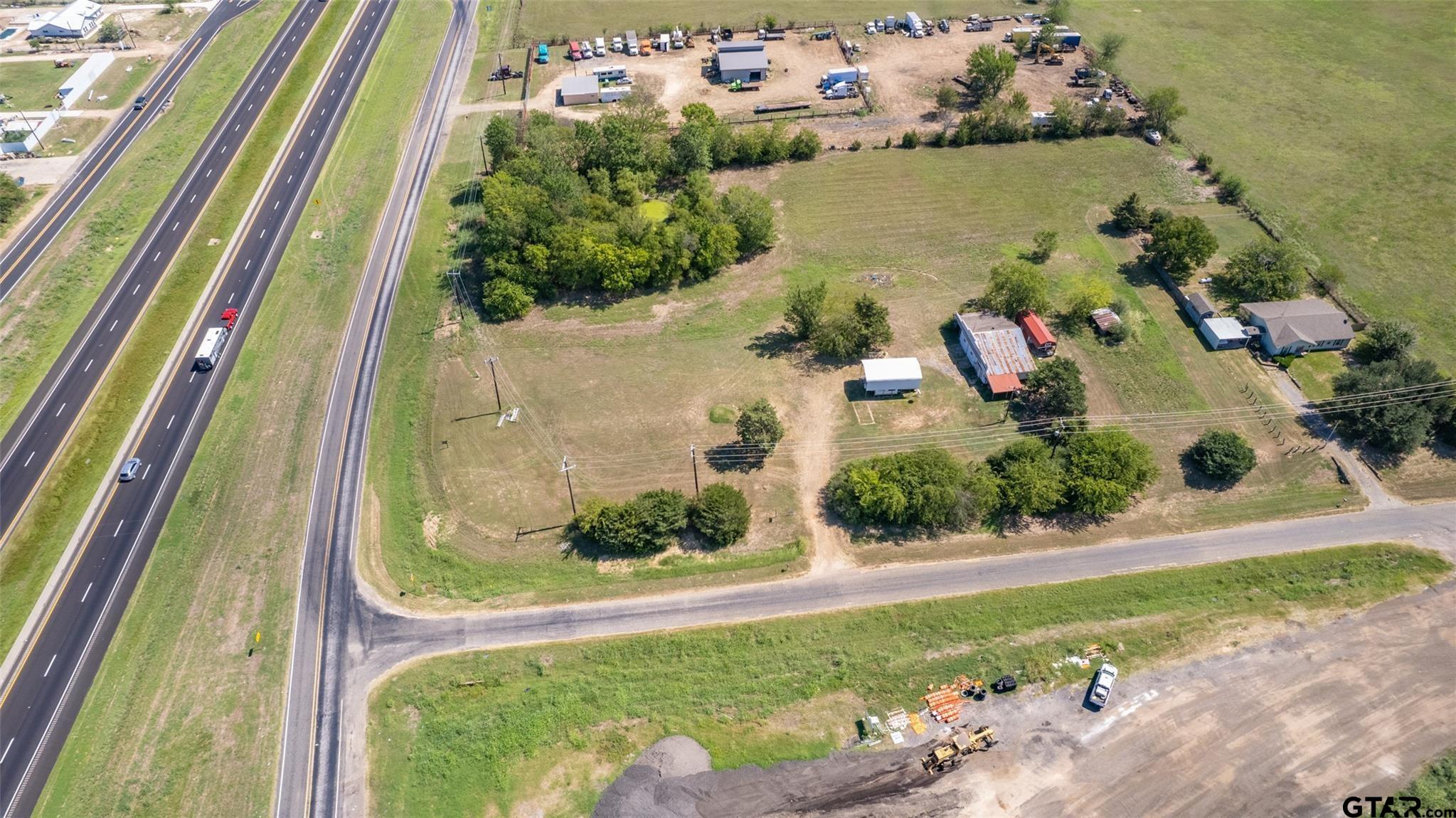 95 Farm Road 69 Property Photo 1