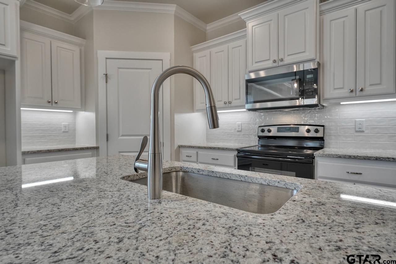 15033 High Country Acres Ln Property Photo 16