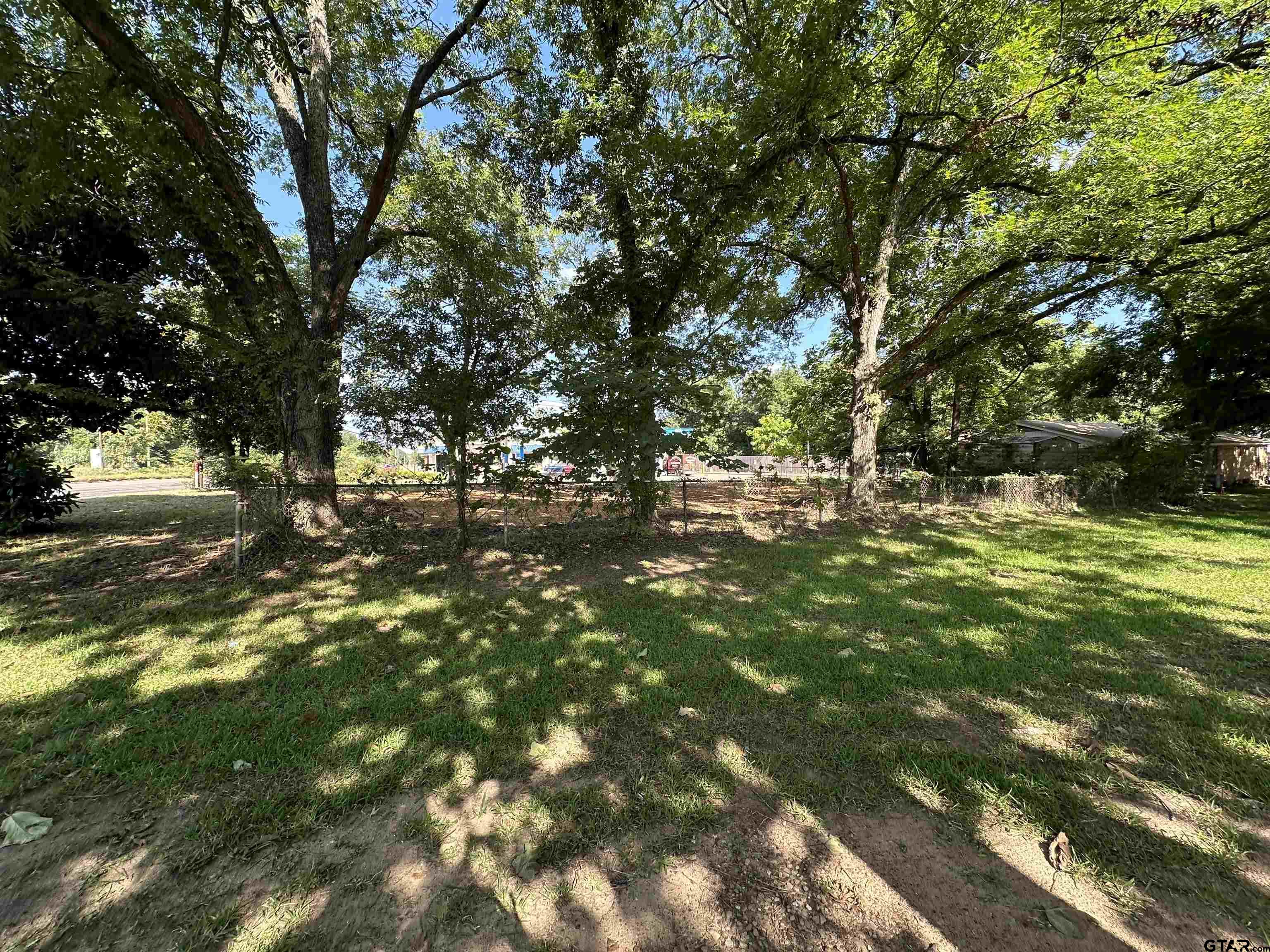 1017 E Rusk Property Photo 1