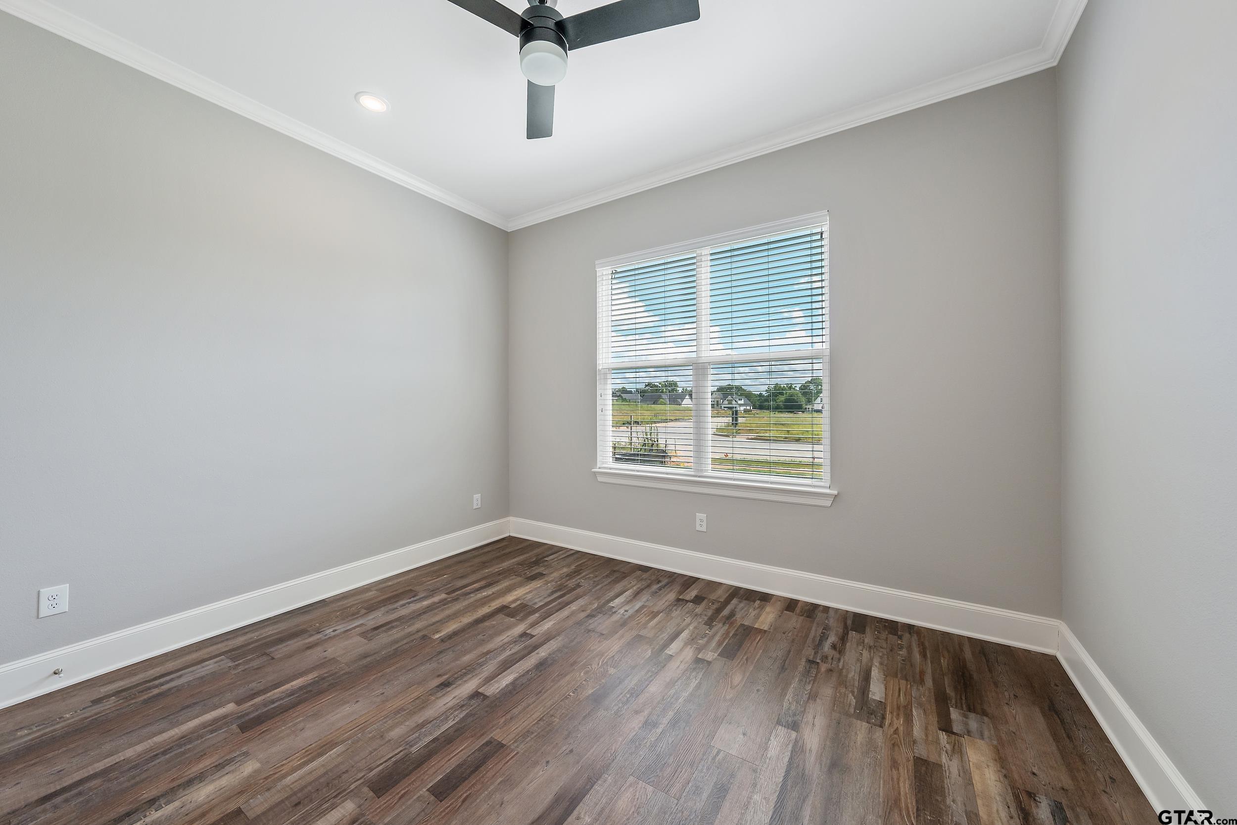 353 Sides Blvd Property Photo 18