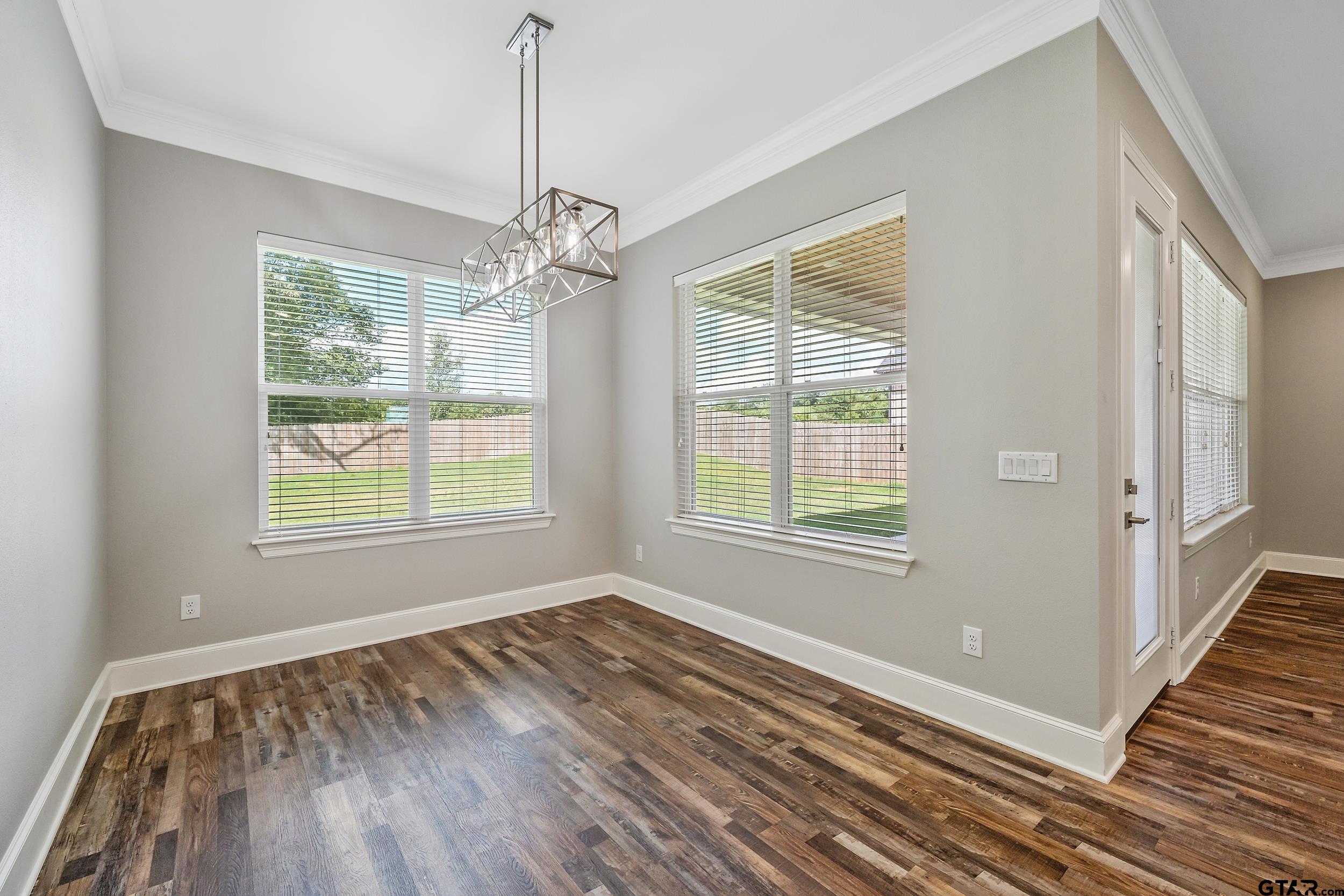 353 Sides Blvd Property Photo 28