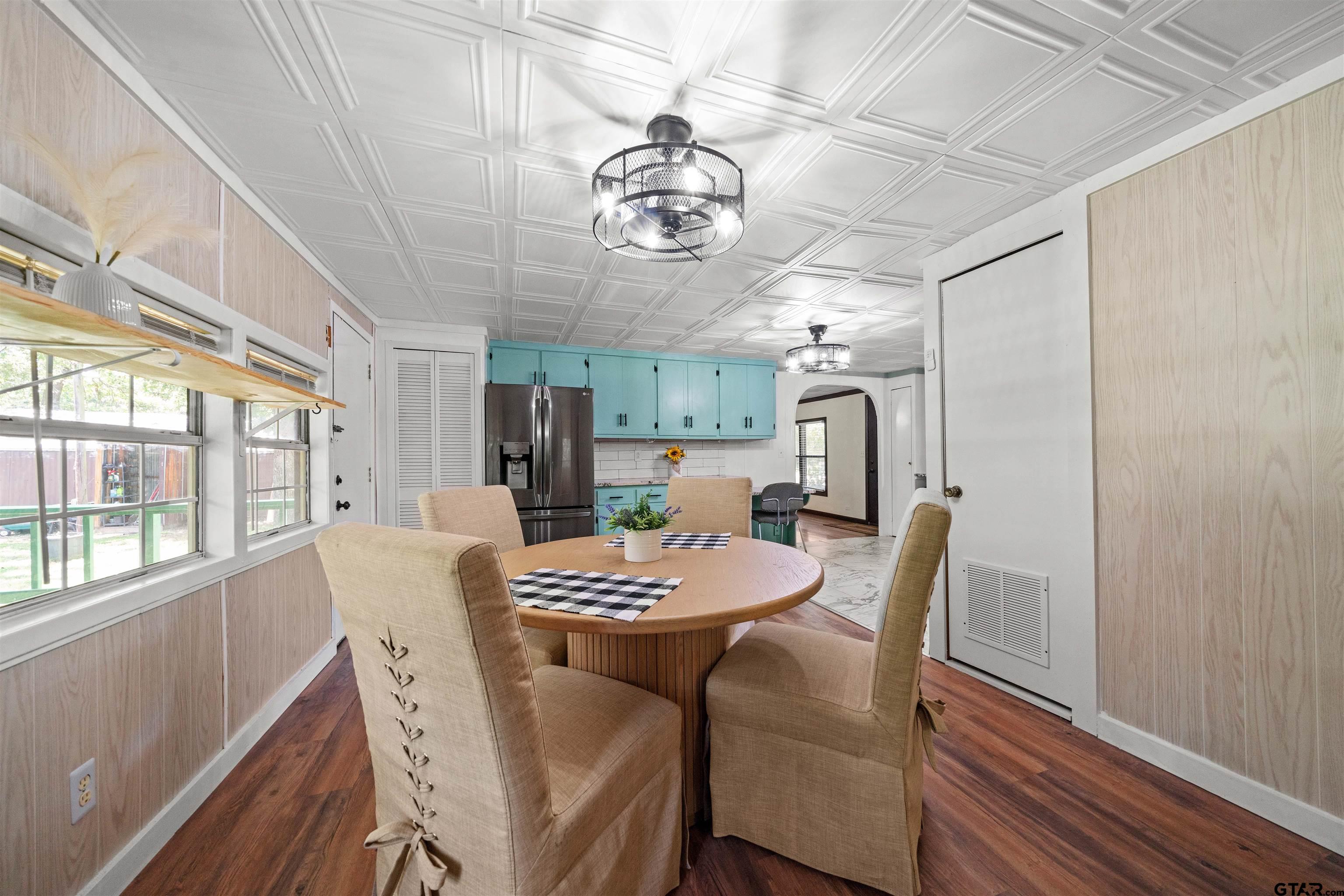 21622 Ravenwood Dr. Property Photo 18