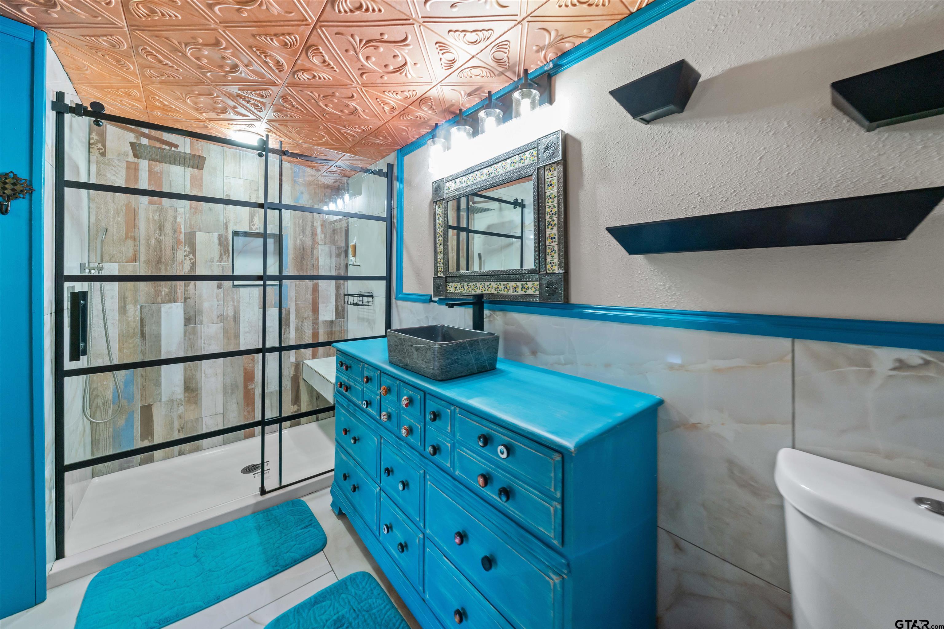 21622 Ravenwood Dr. Property Photo 24