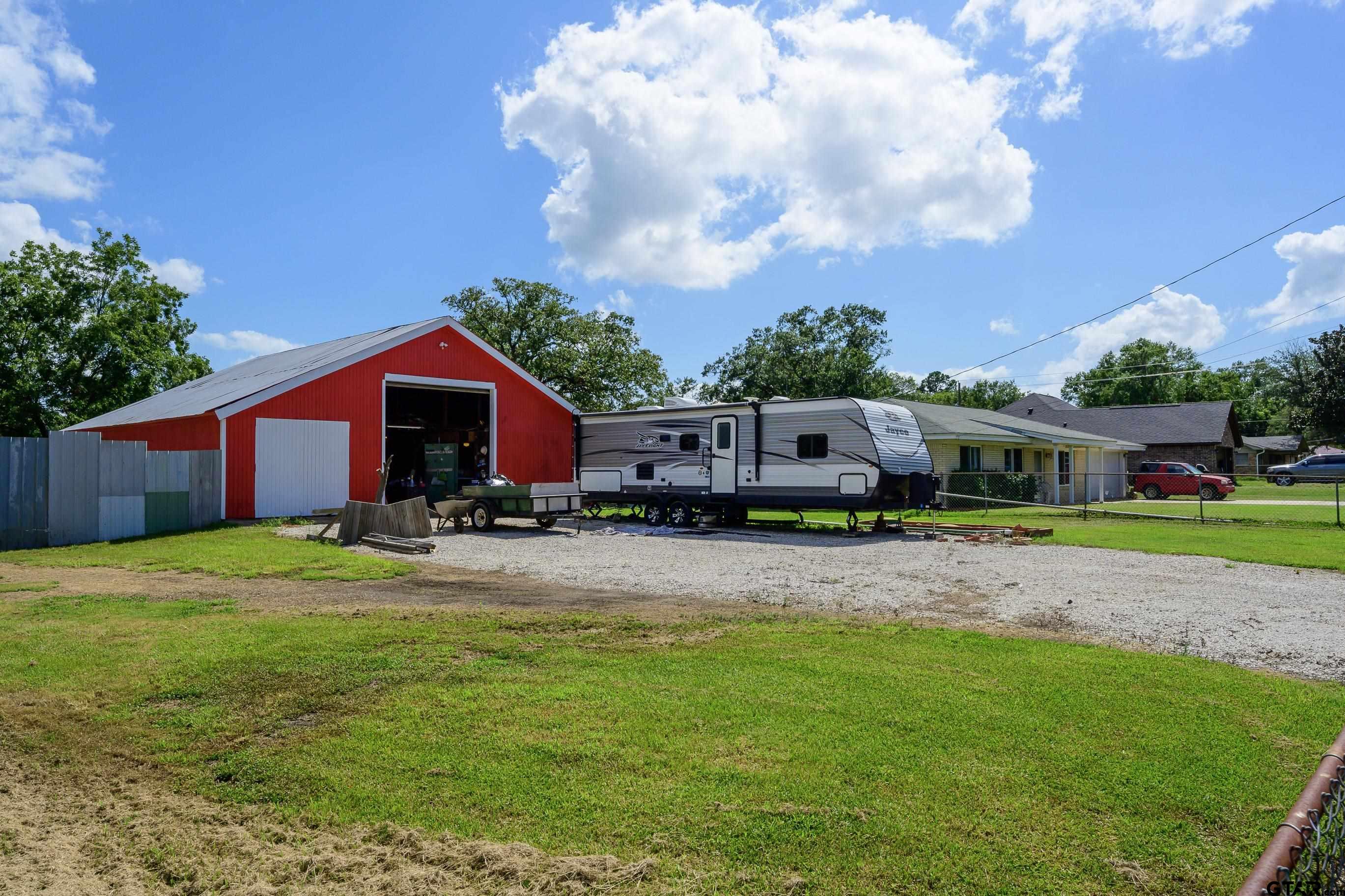 12657 Alma St Property Photo 4