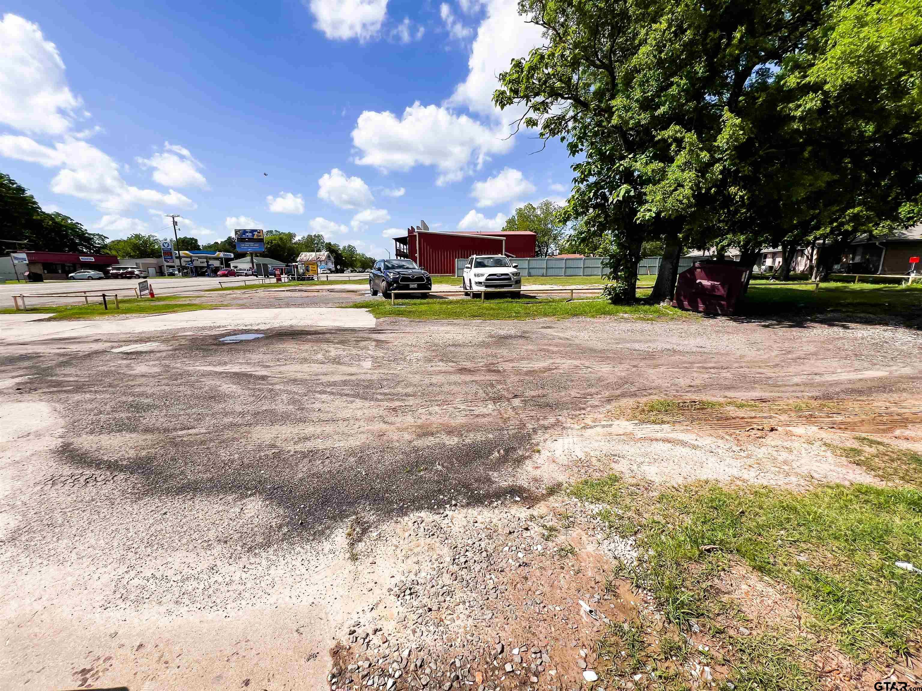 108 S Main Street Property Photo 26