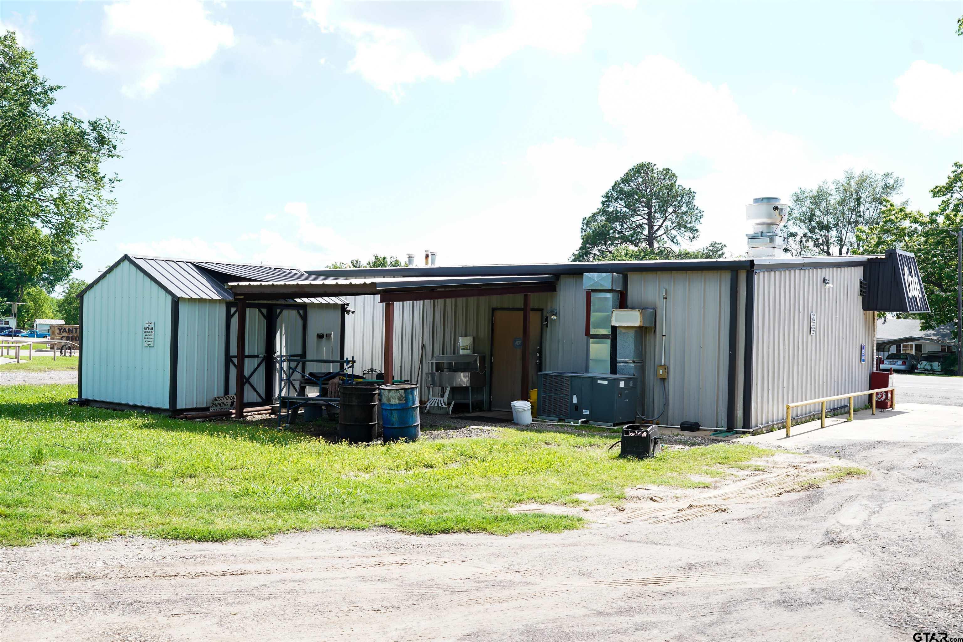 108 S Main Street Property Photo 27