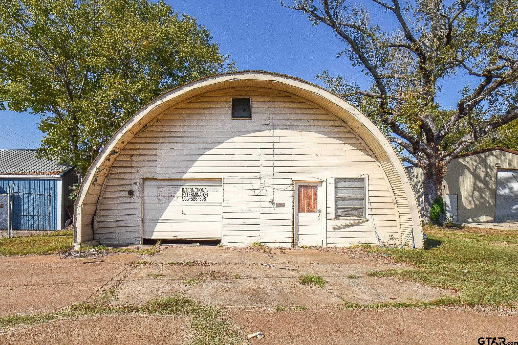1132 W Rusk St Property Photo 1