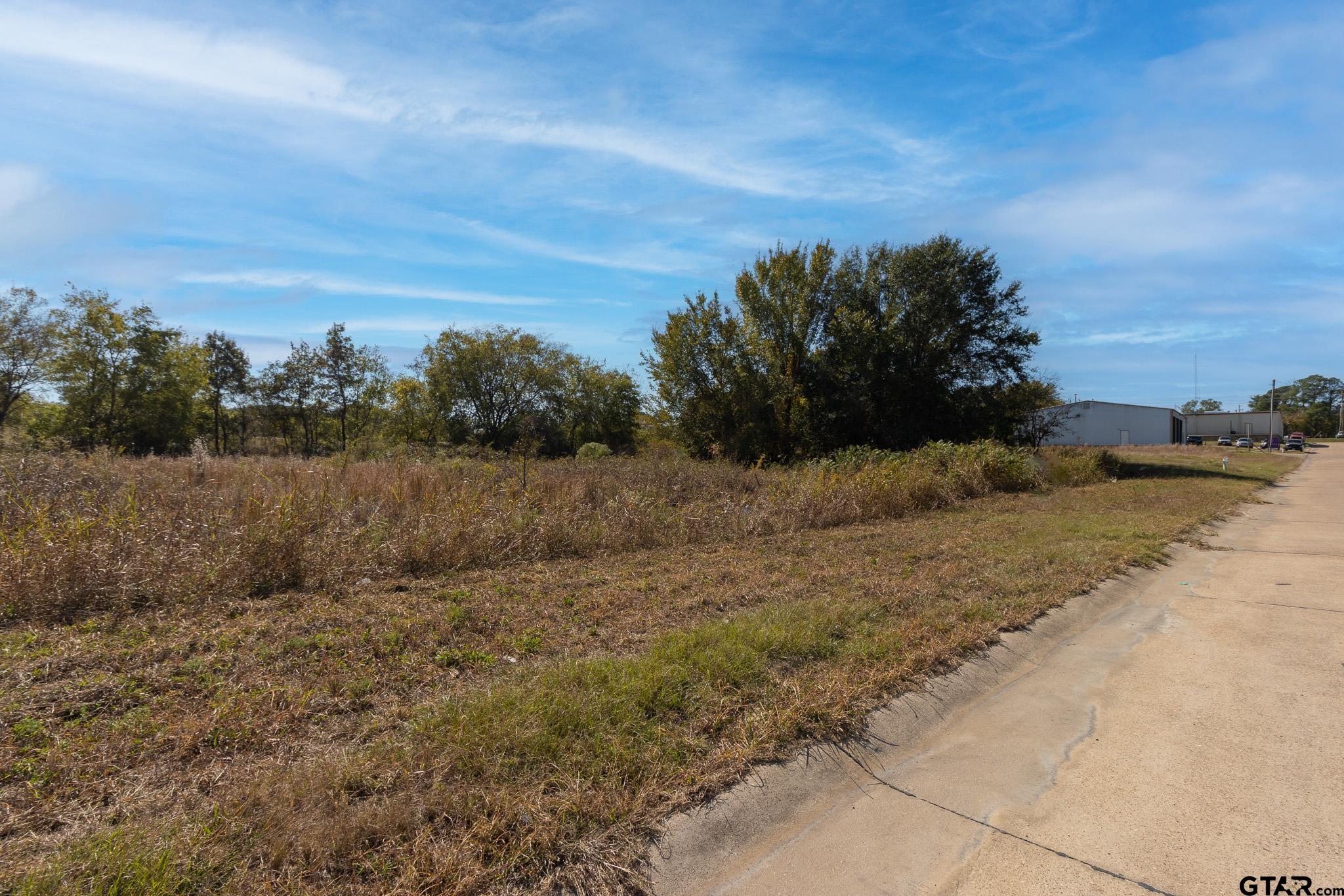 155 Industrial Blvd Property Photo 2