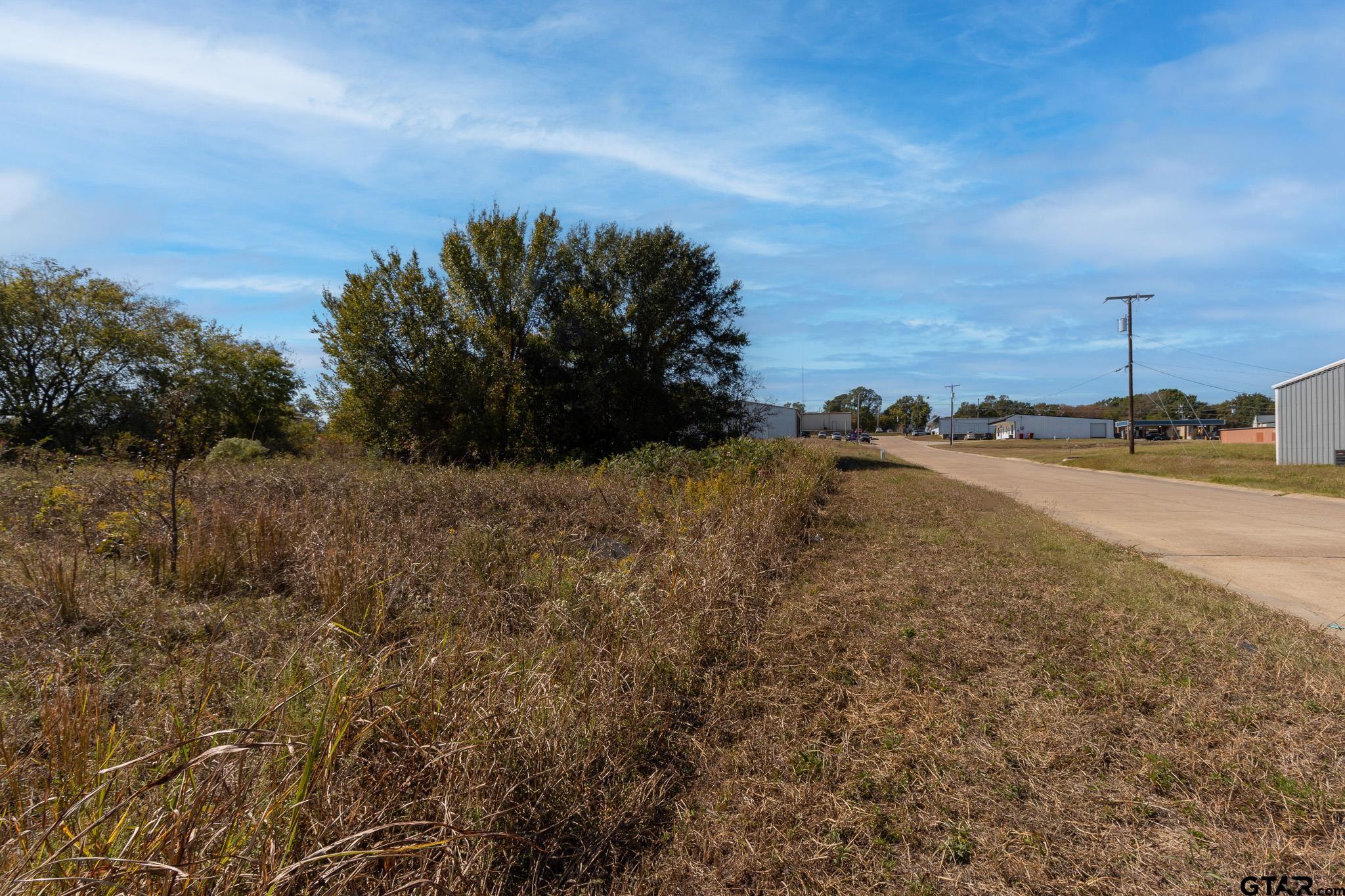155 Industrial Blvd Property Photo 6