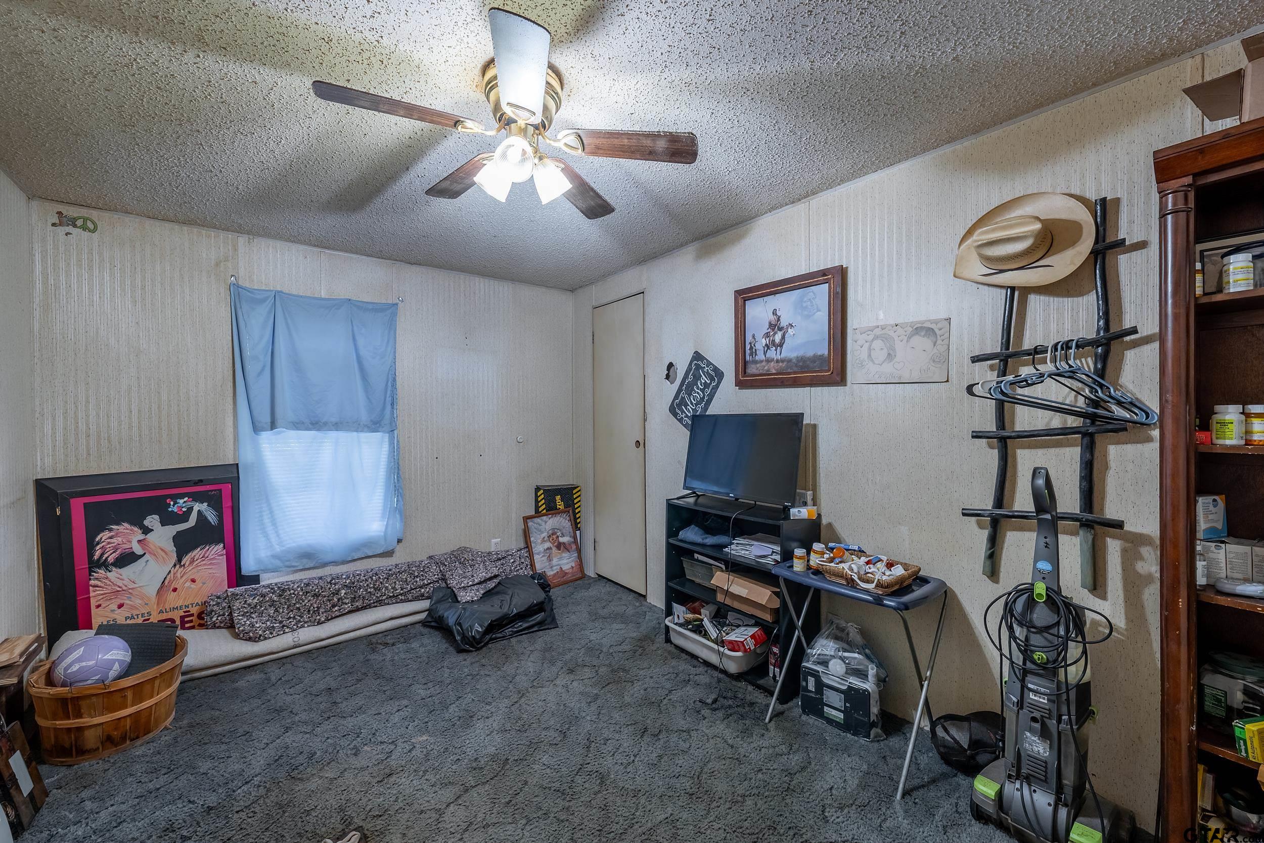 6254 W Us Hwy 79 Property Photo 3