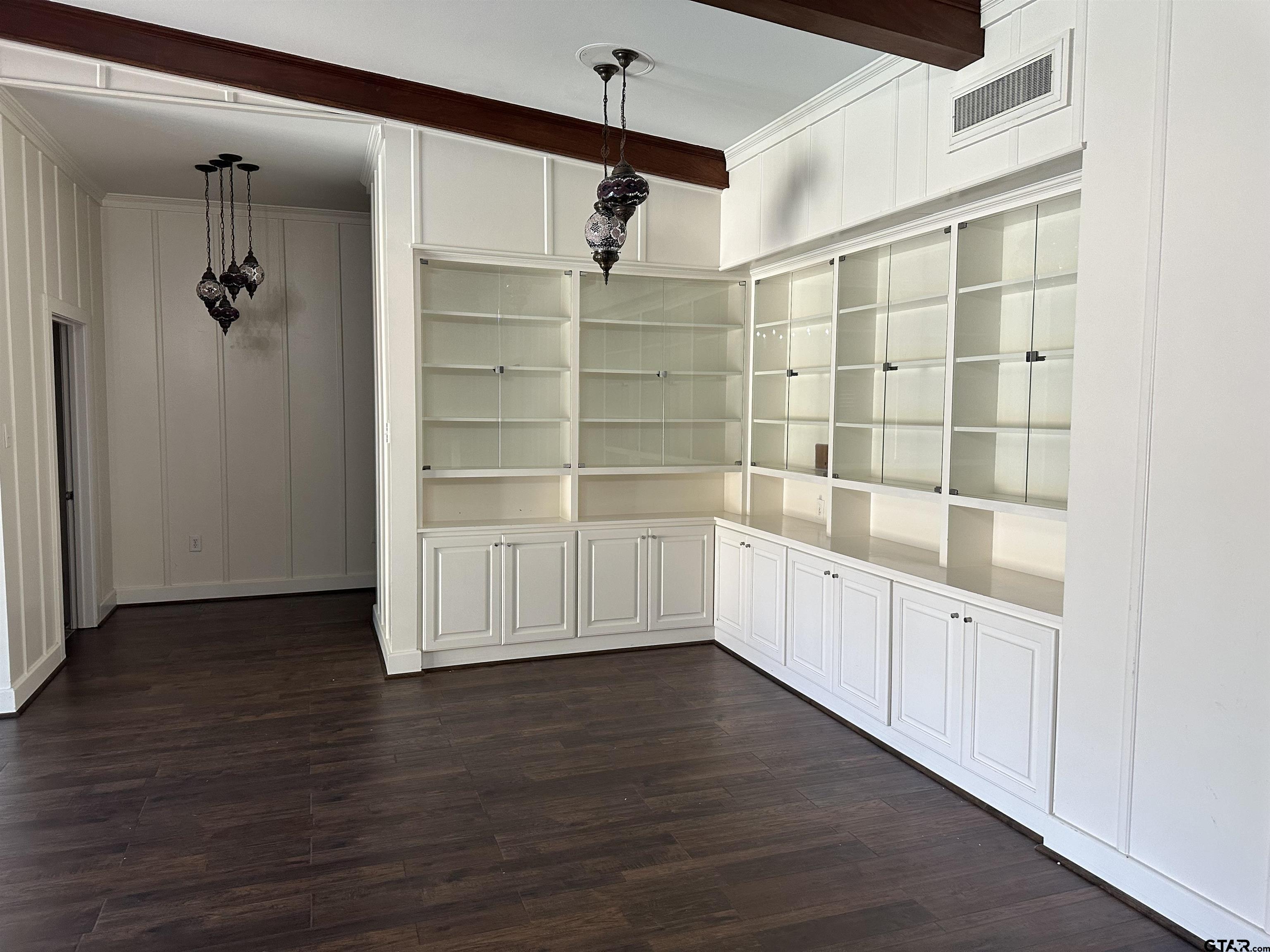 1212 Hillcrest Property Photo 16